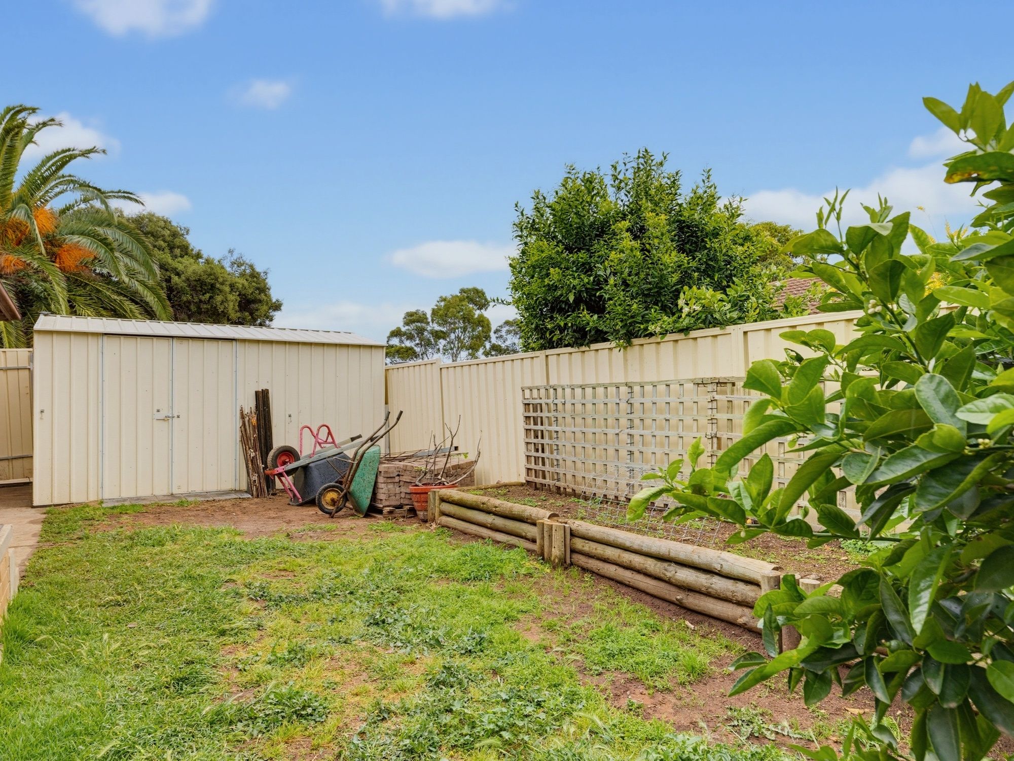 63 Glenhelen Road — photo 11 of 16