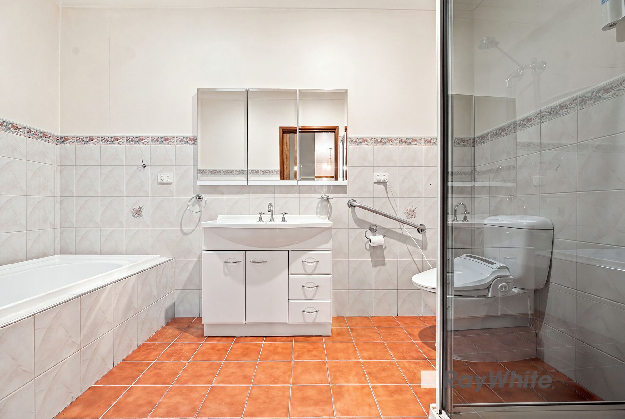 8 Regal Avenue — photo 10 of 22