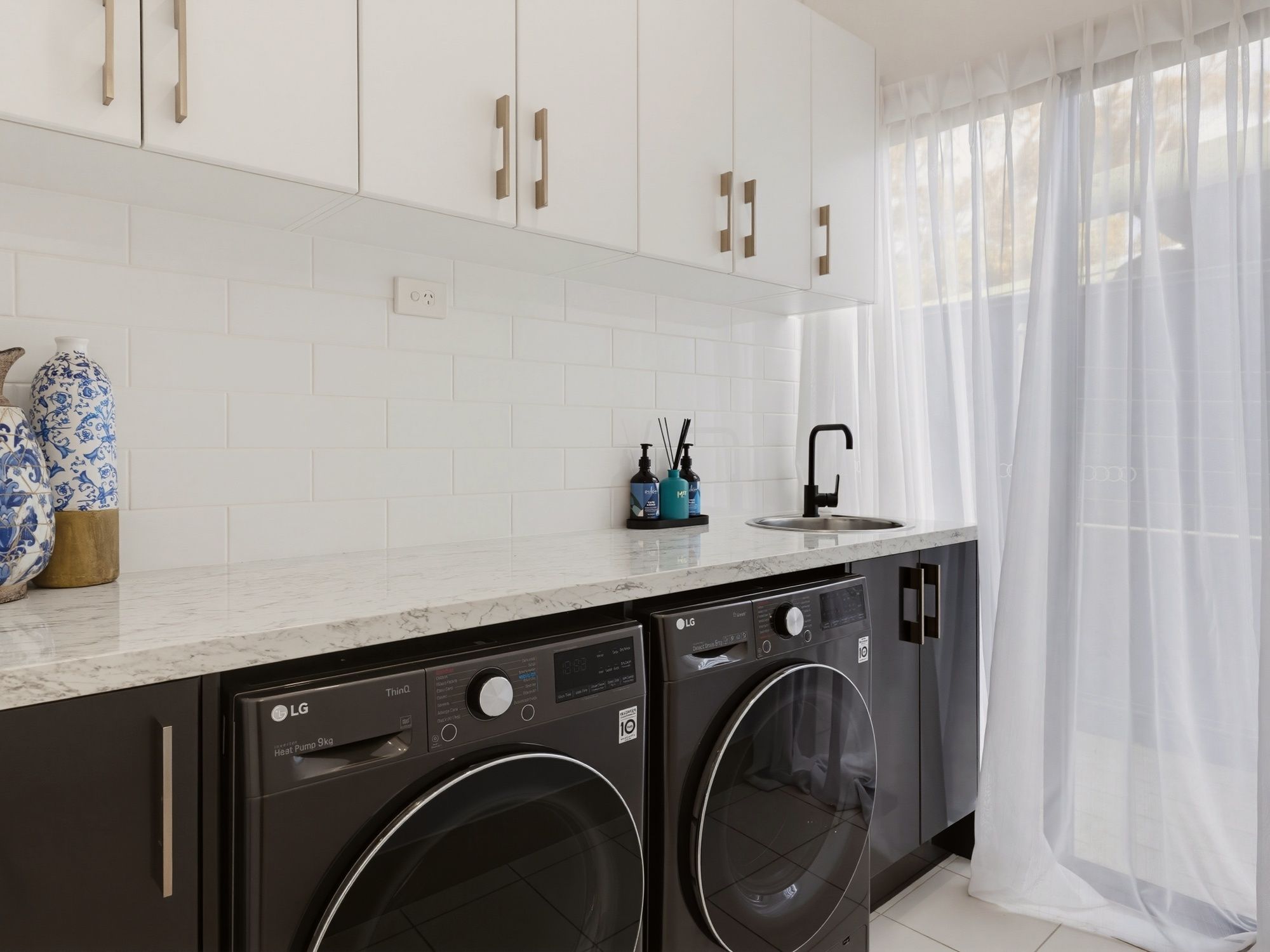 14 Clovelly Avenue — photo 16 of 30