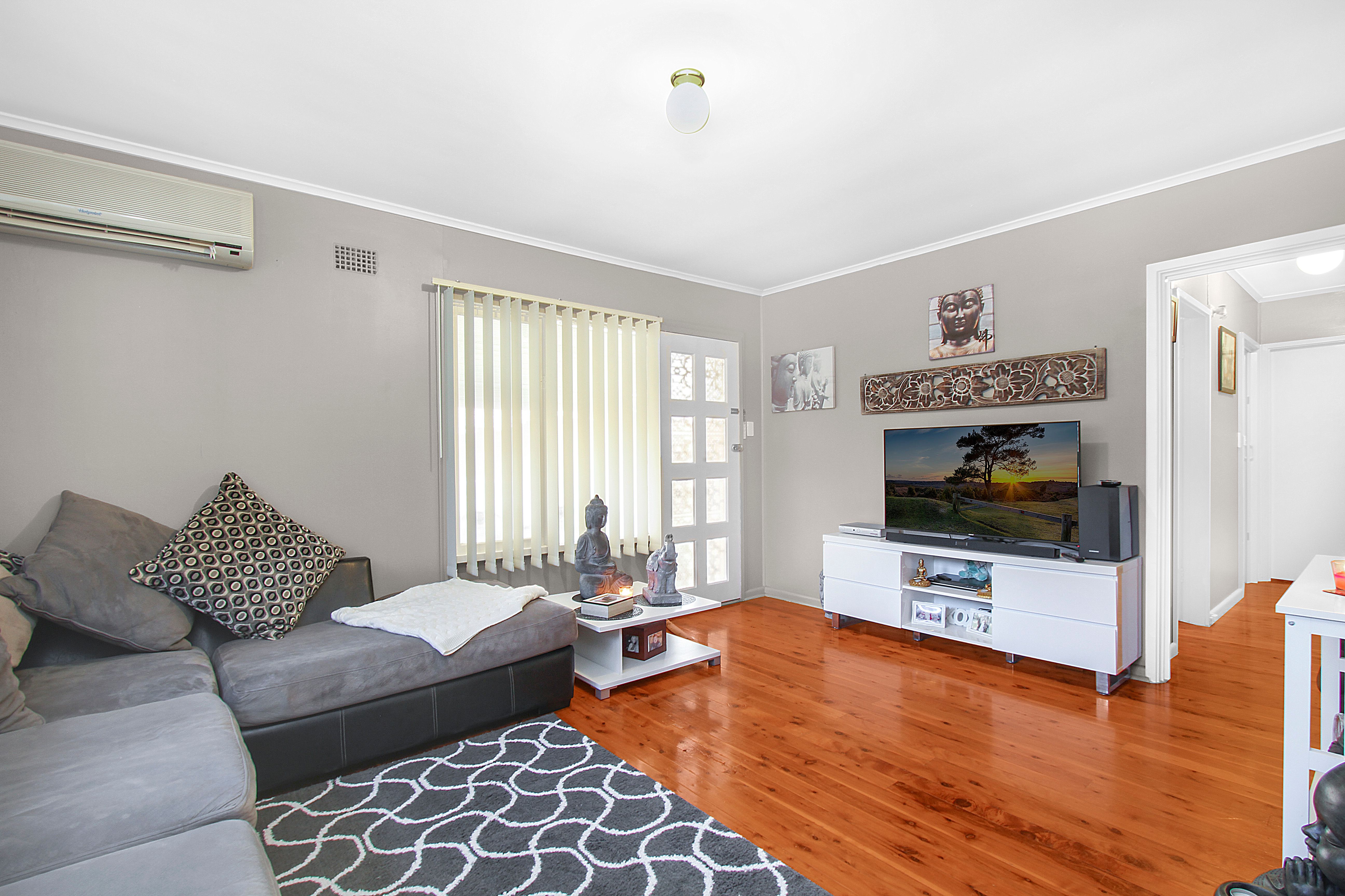 4 Eureka Crescent, Sadleir, NSW 2168