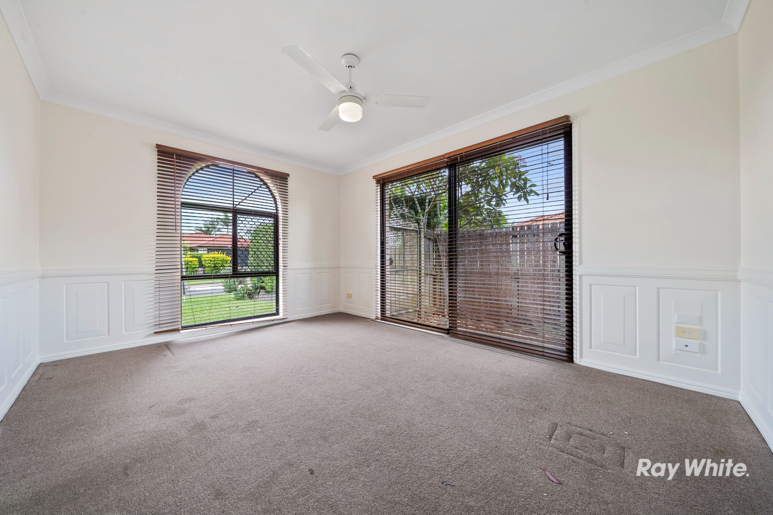 17 Lakes Entrance, Meadowbrook, QLD 4131