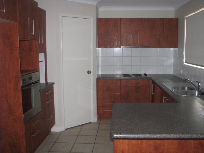 152 Bradman Street, Sunnybank Hills, QLD 4109