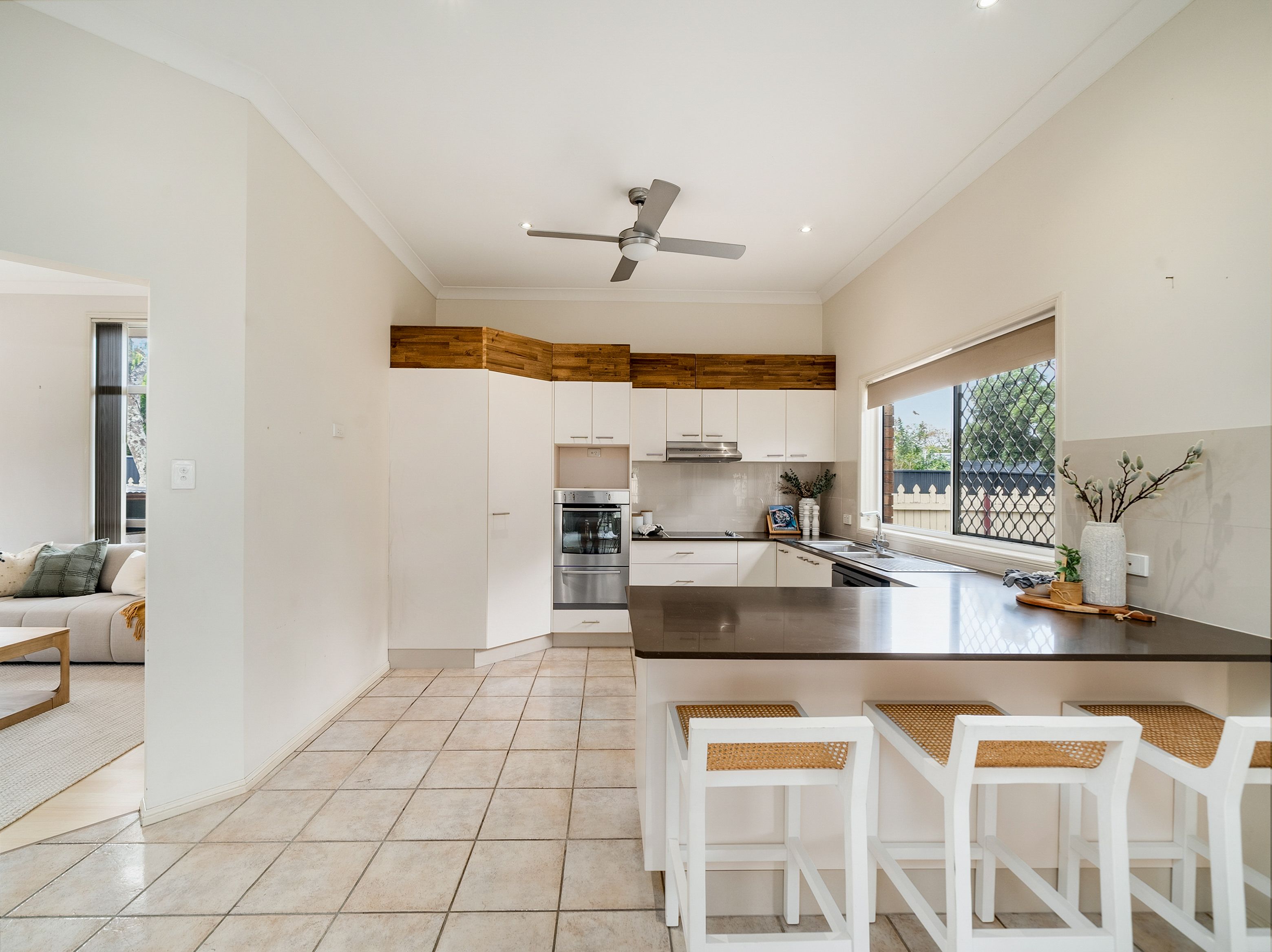 17 Castle Hill Drive — photo 9 of 30