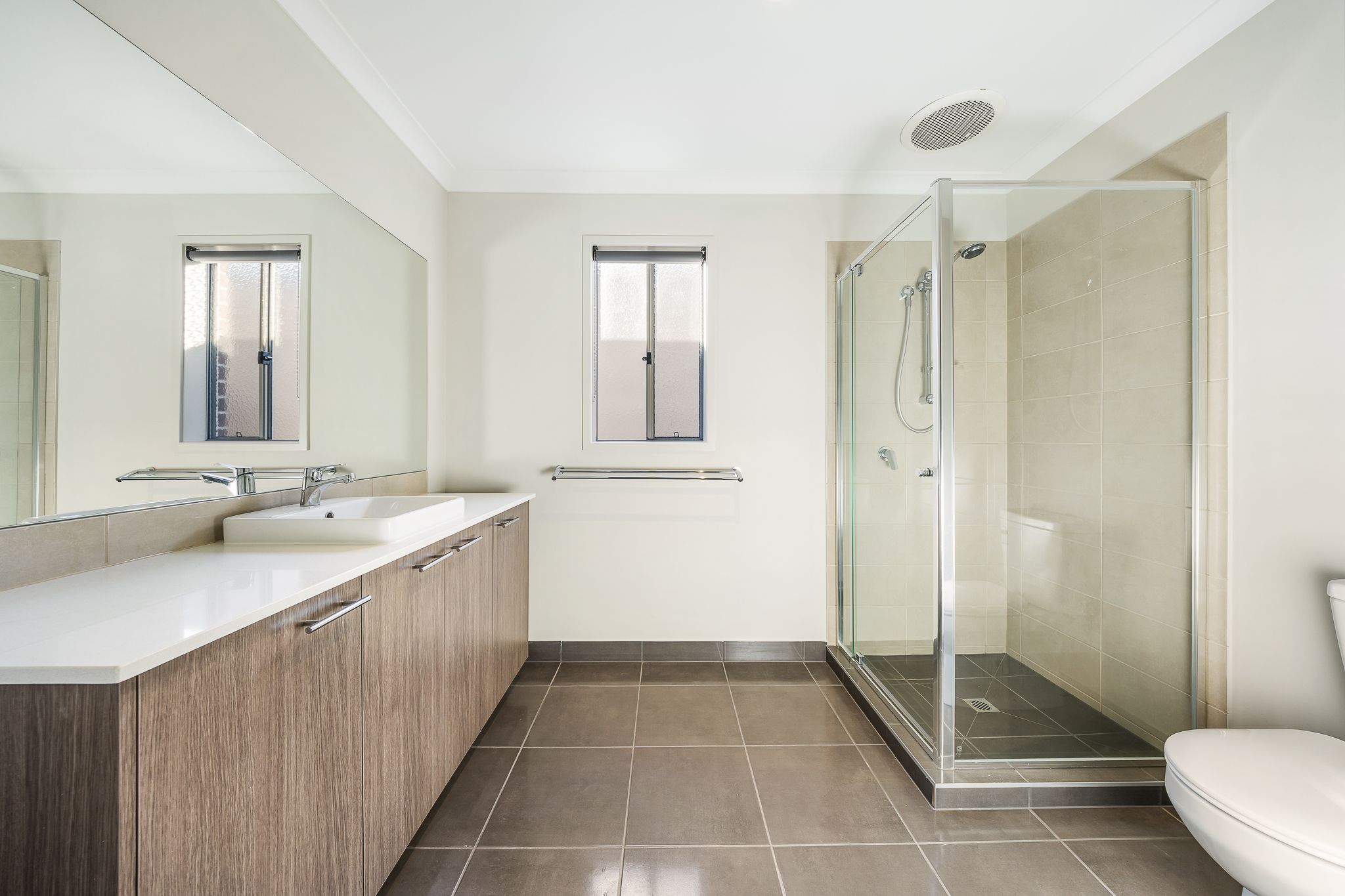 8 Everard Avenue — photo 4 of 19