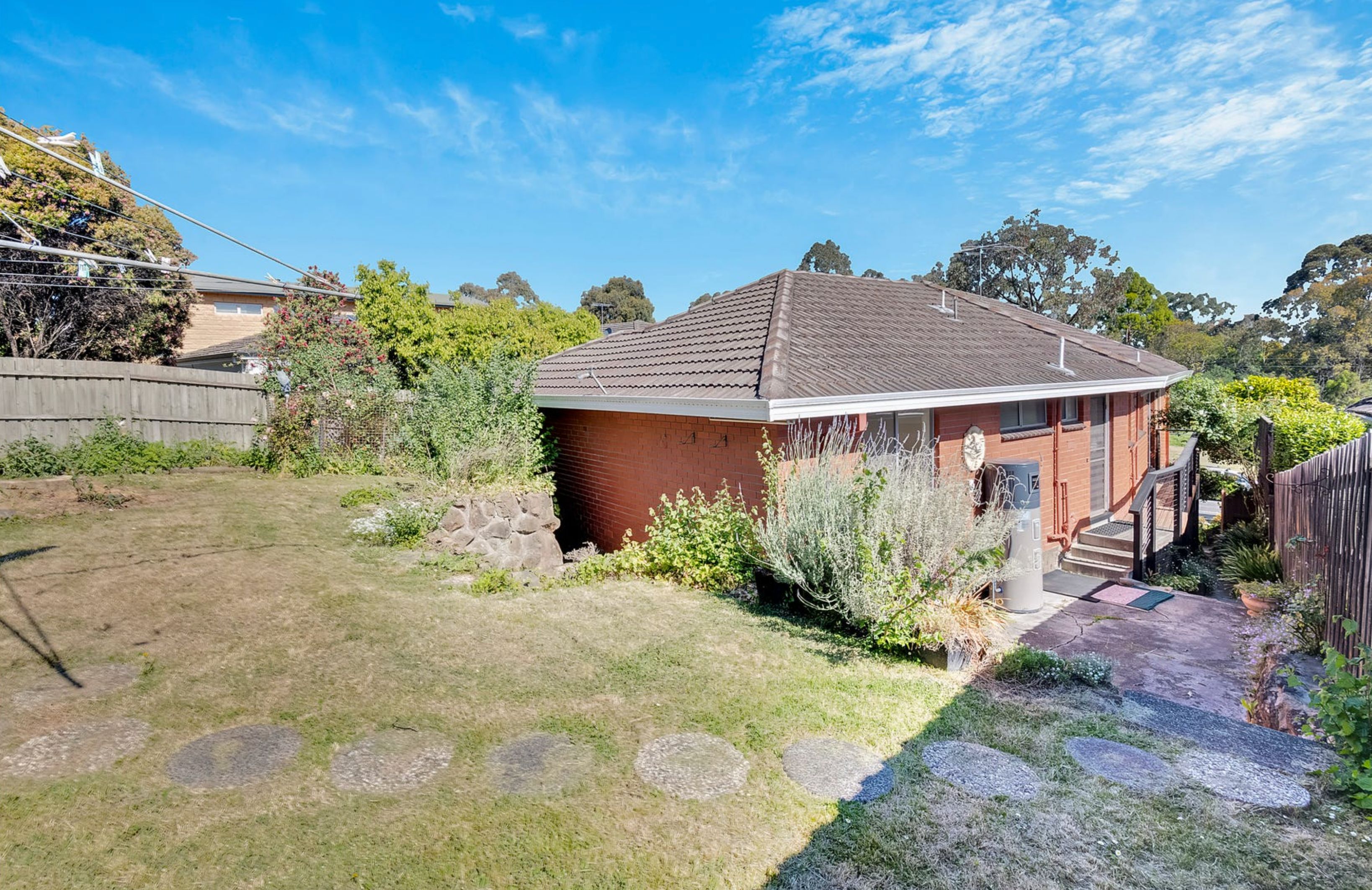 225 Banyule Road — photo 9 of 10