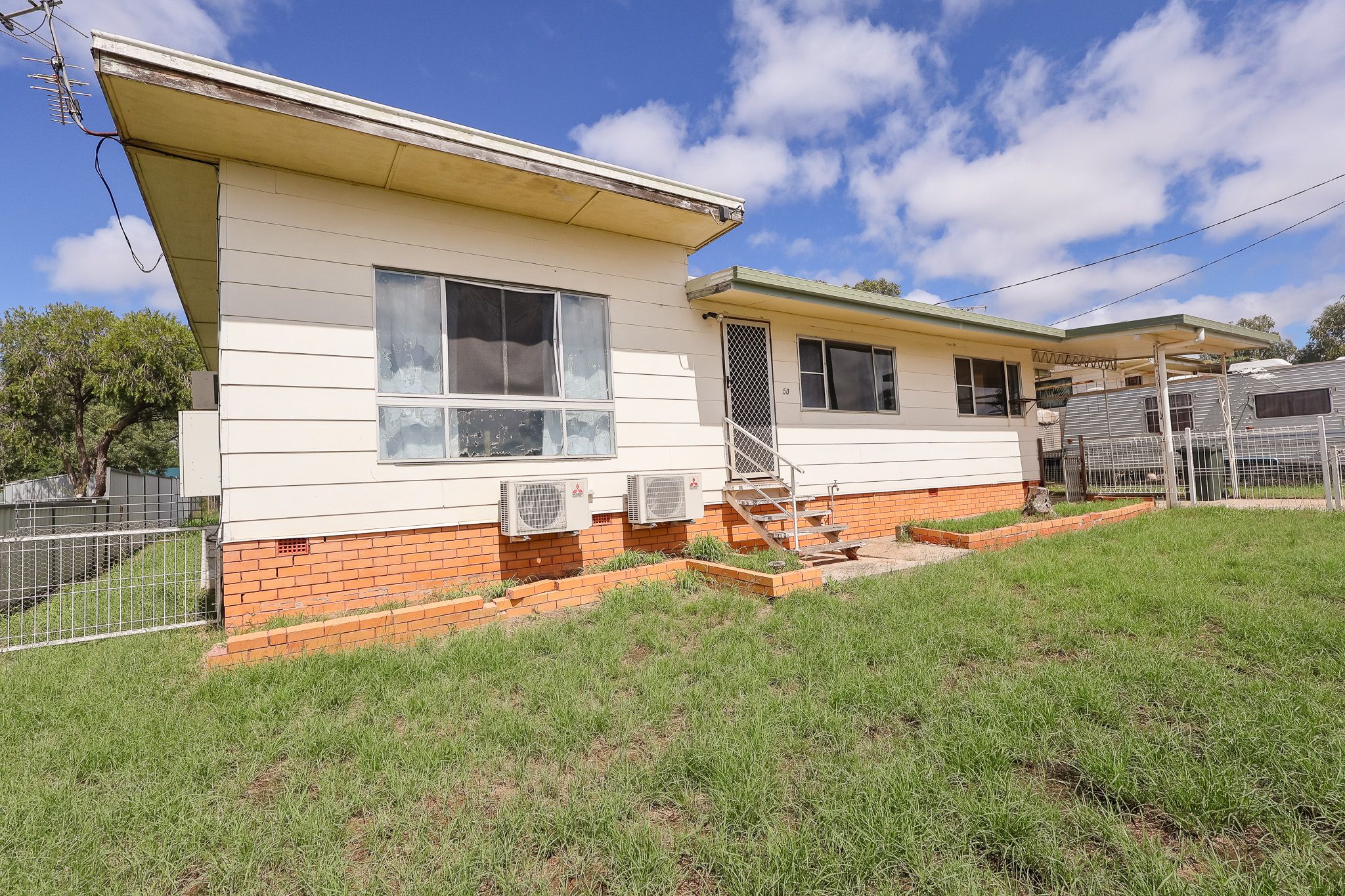 50 Elmer Street, Roma QLD 4455