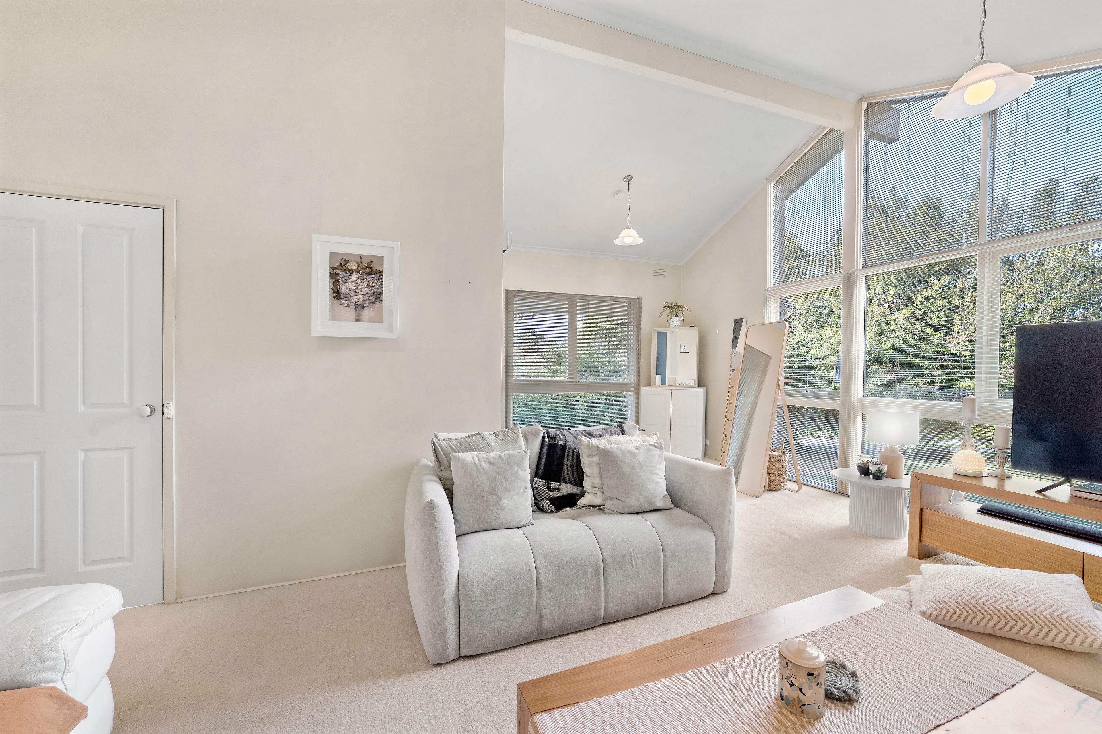 36 Dirkala Avenue — photo 5 of 11