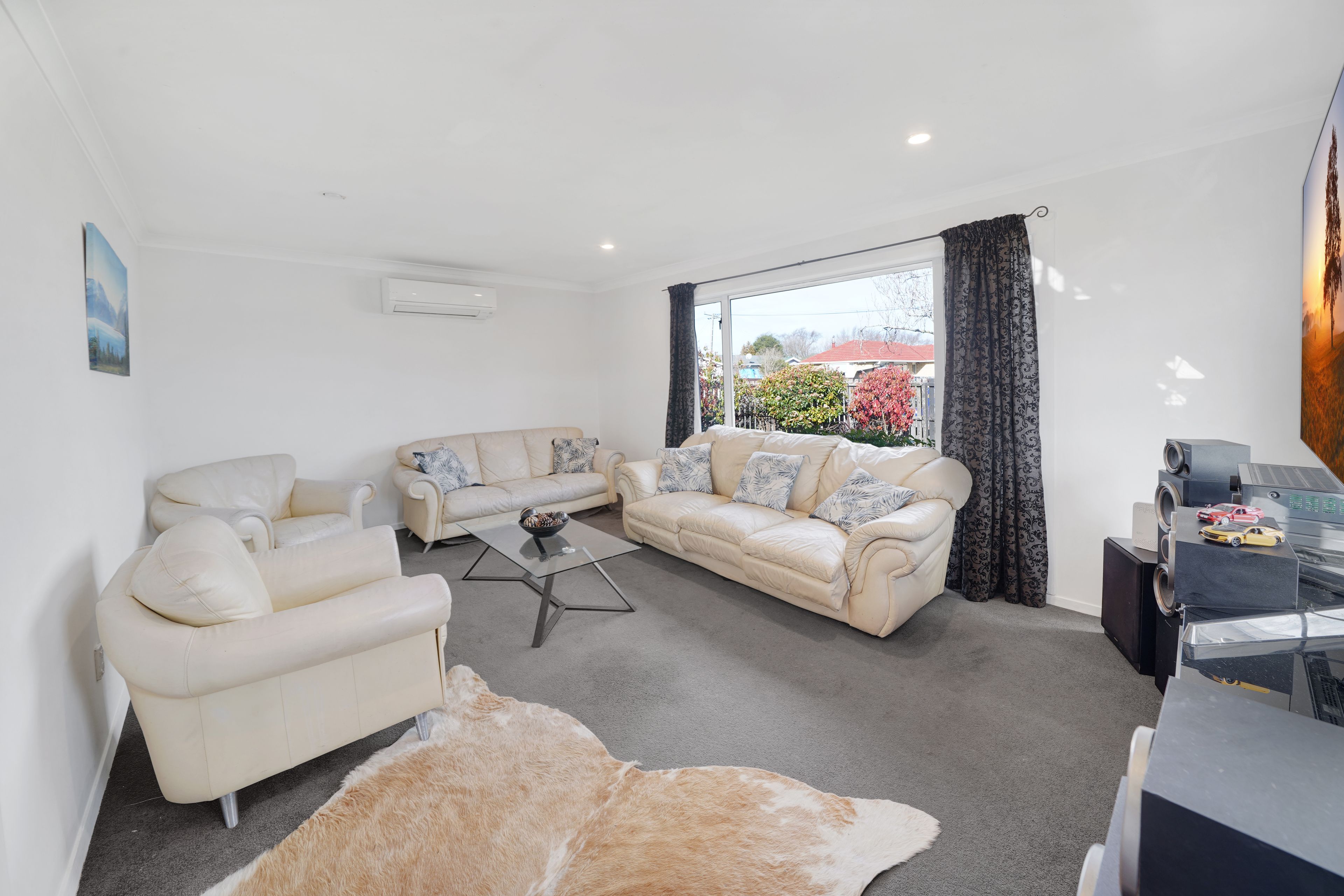 89 Farquhars Road, Redwood, Christchurch City