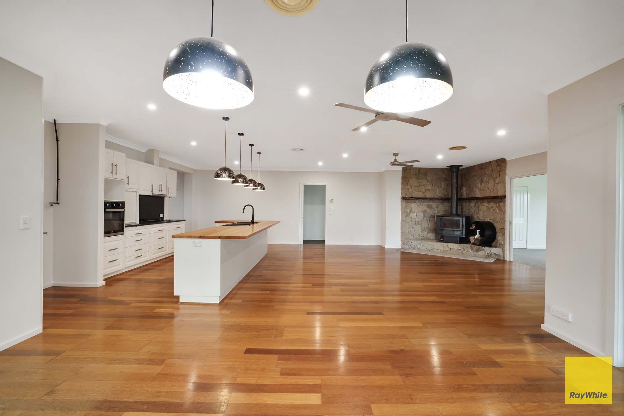 46 Cornwalls Road — photo 4 of 25