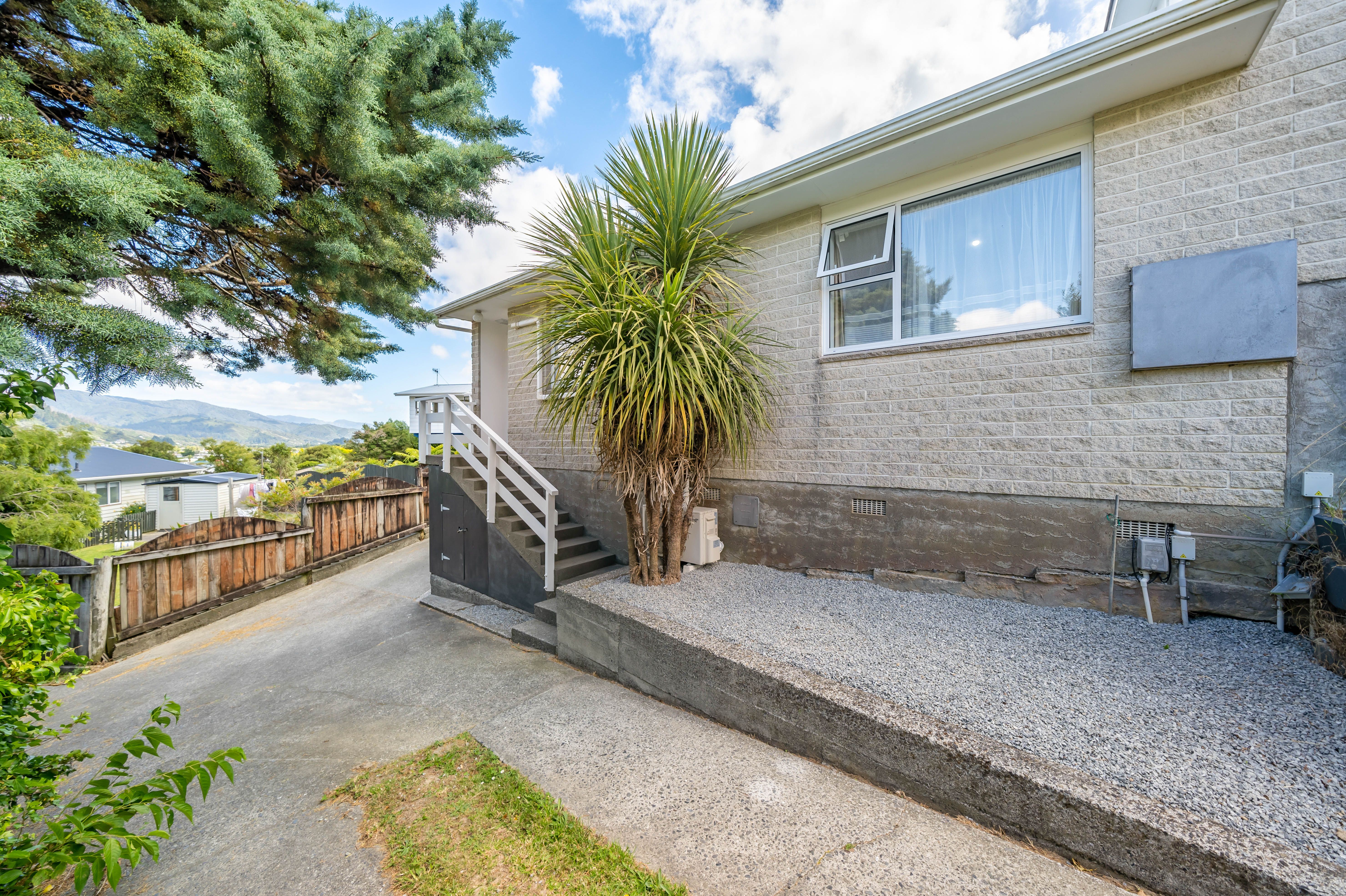 1/6 Naseby Grove, Wainuiomata, Lower Hutt City