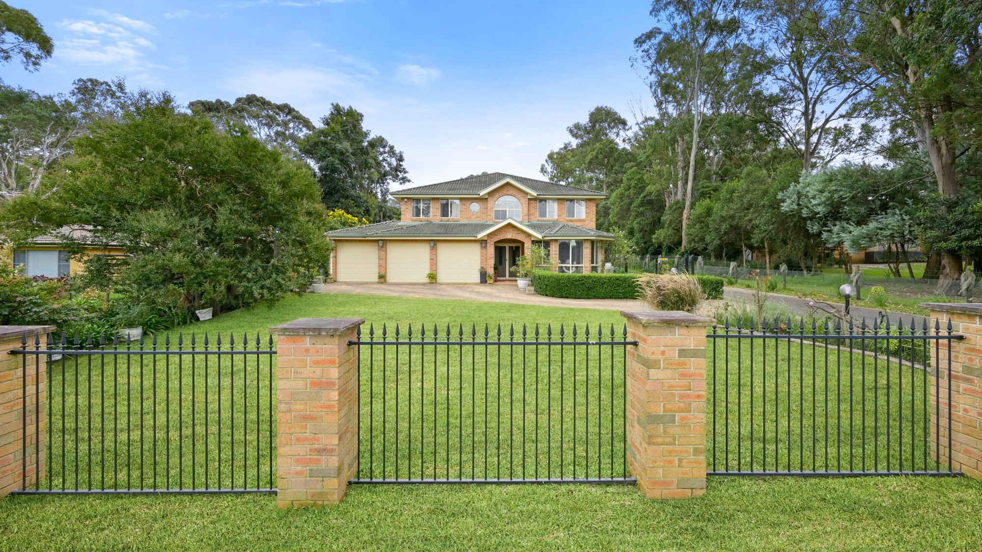 320 Bensley Road, Ingleburn, NSW 2565