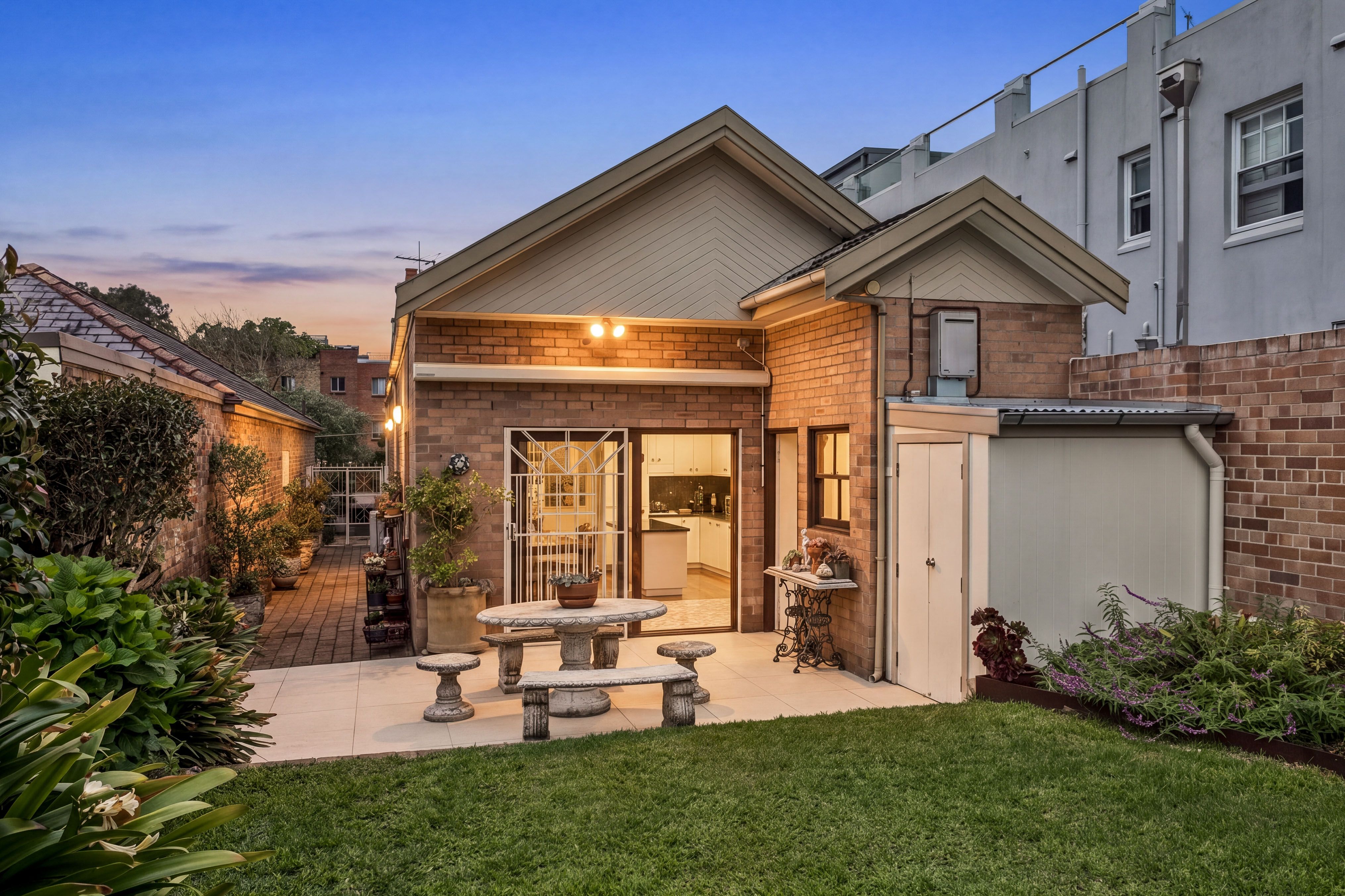 6 Kensington Road — photo 12 of 15