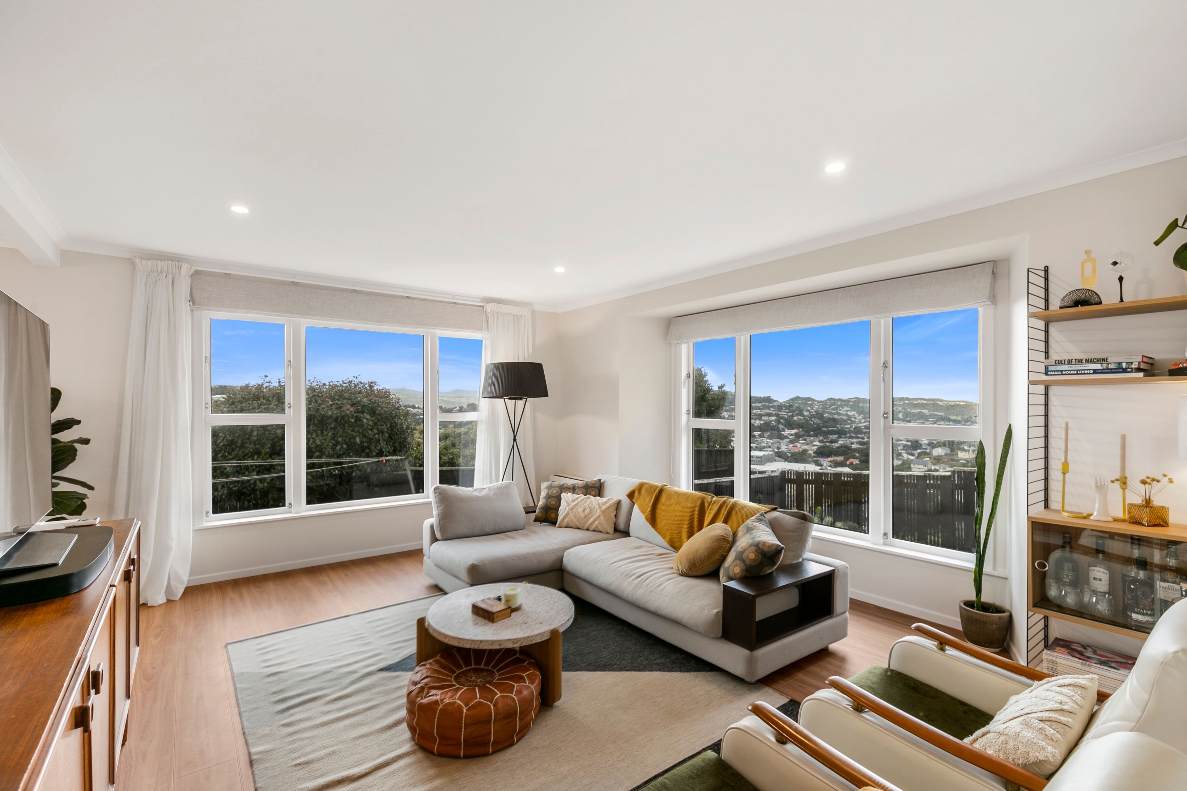 88 Akaroa Drive, Maupuia, Wellington City