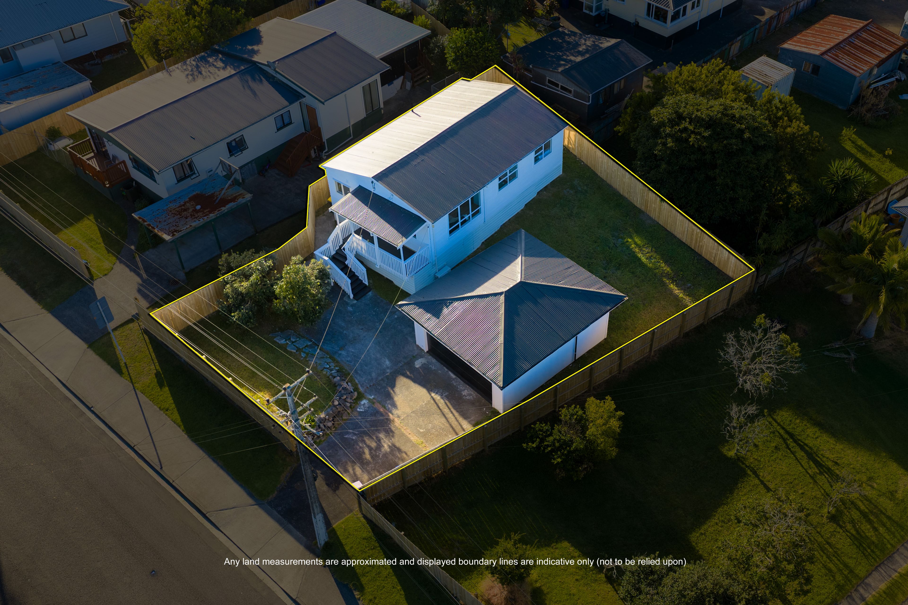 1/2 Enderby Drive, Te Atatu Peninsula, Waitakere City