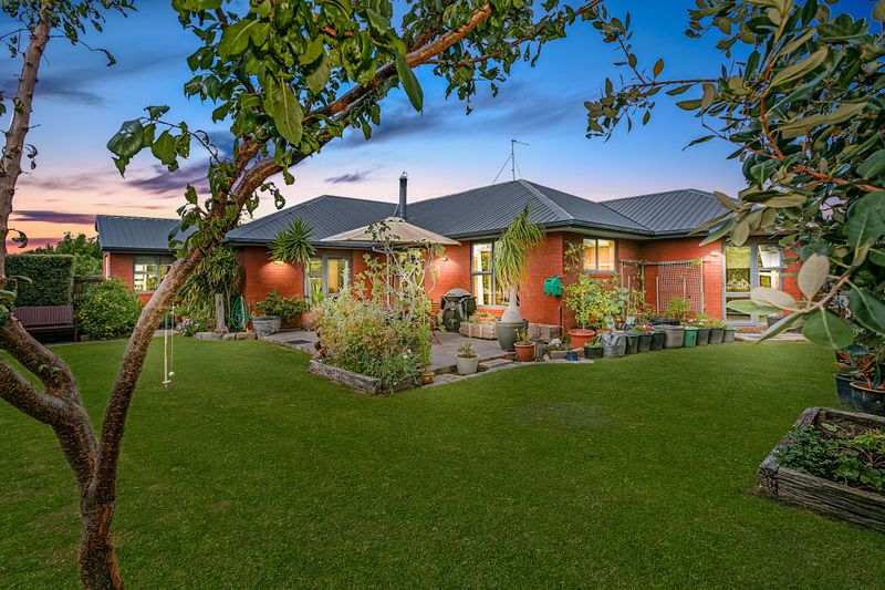 Sunny, Spacious Family Entertainer - Brookhaven