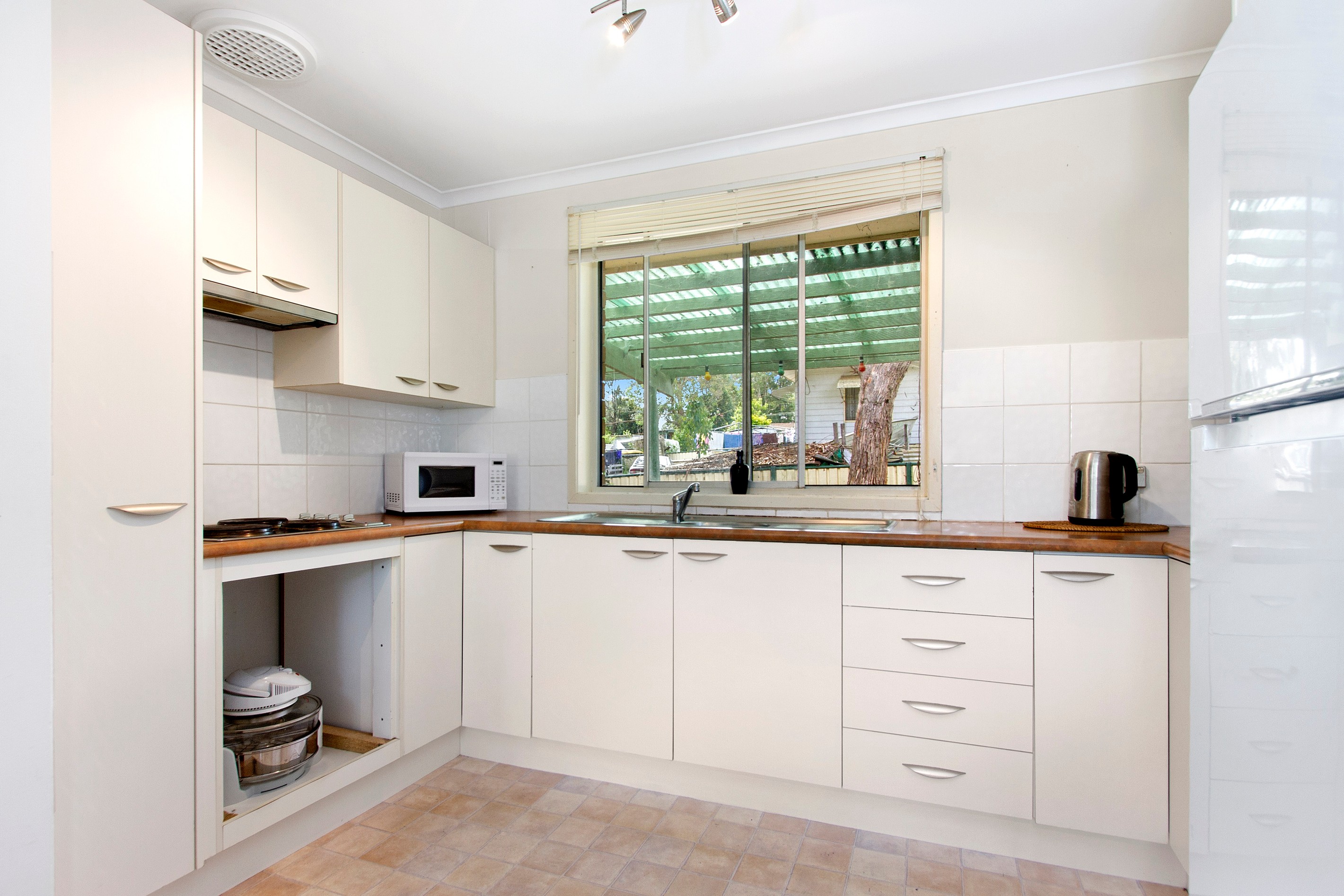 8 Queen Street, Mogo, NSW 2536