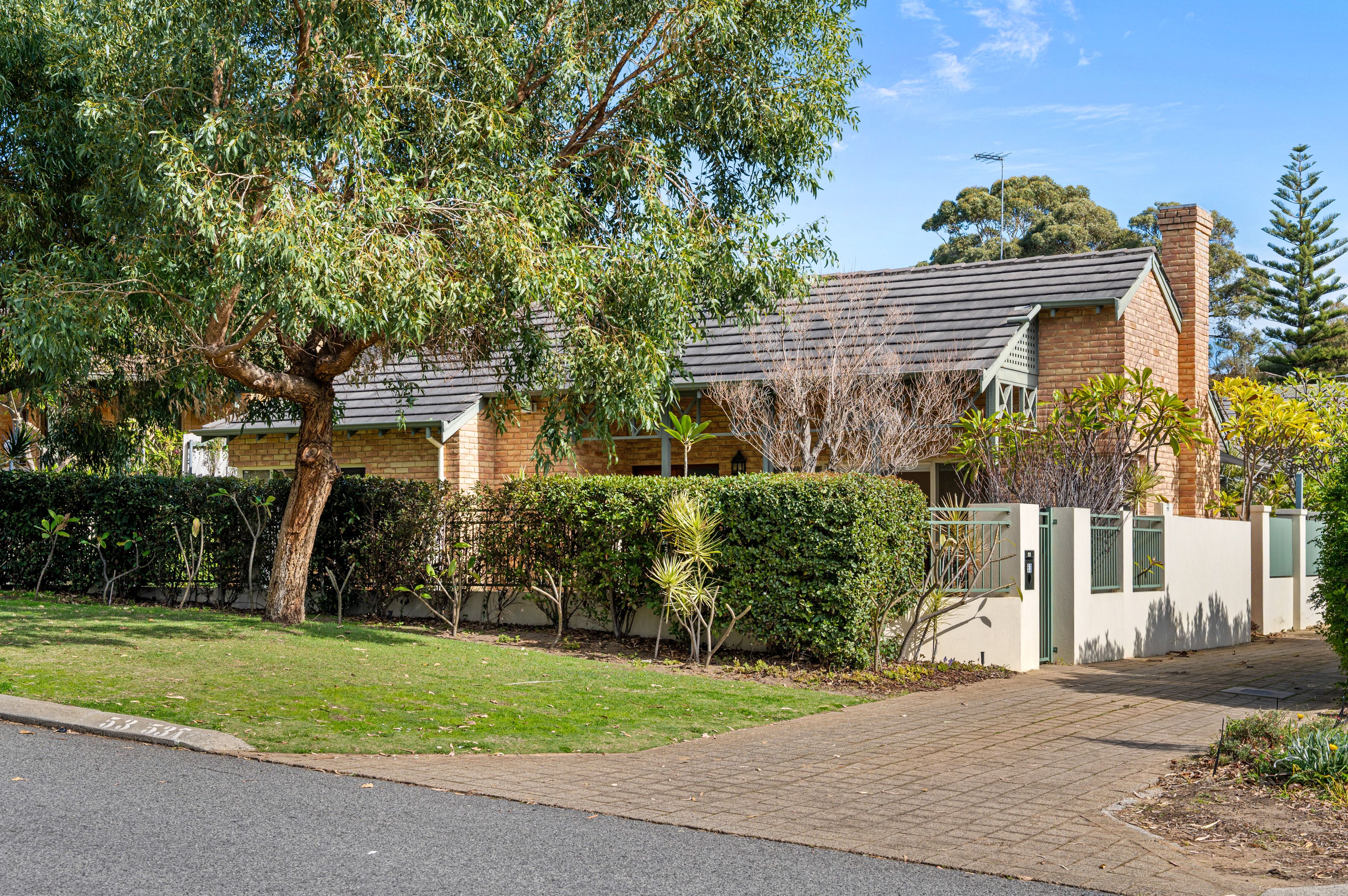 53 Bournemouth Crescent — photo 19 of 19