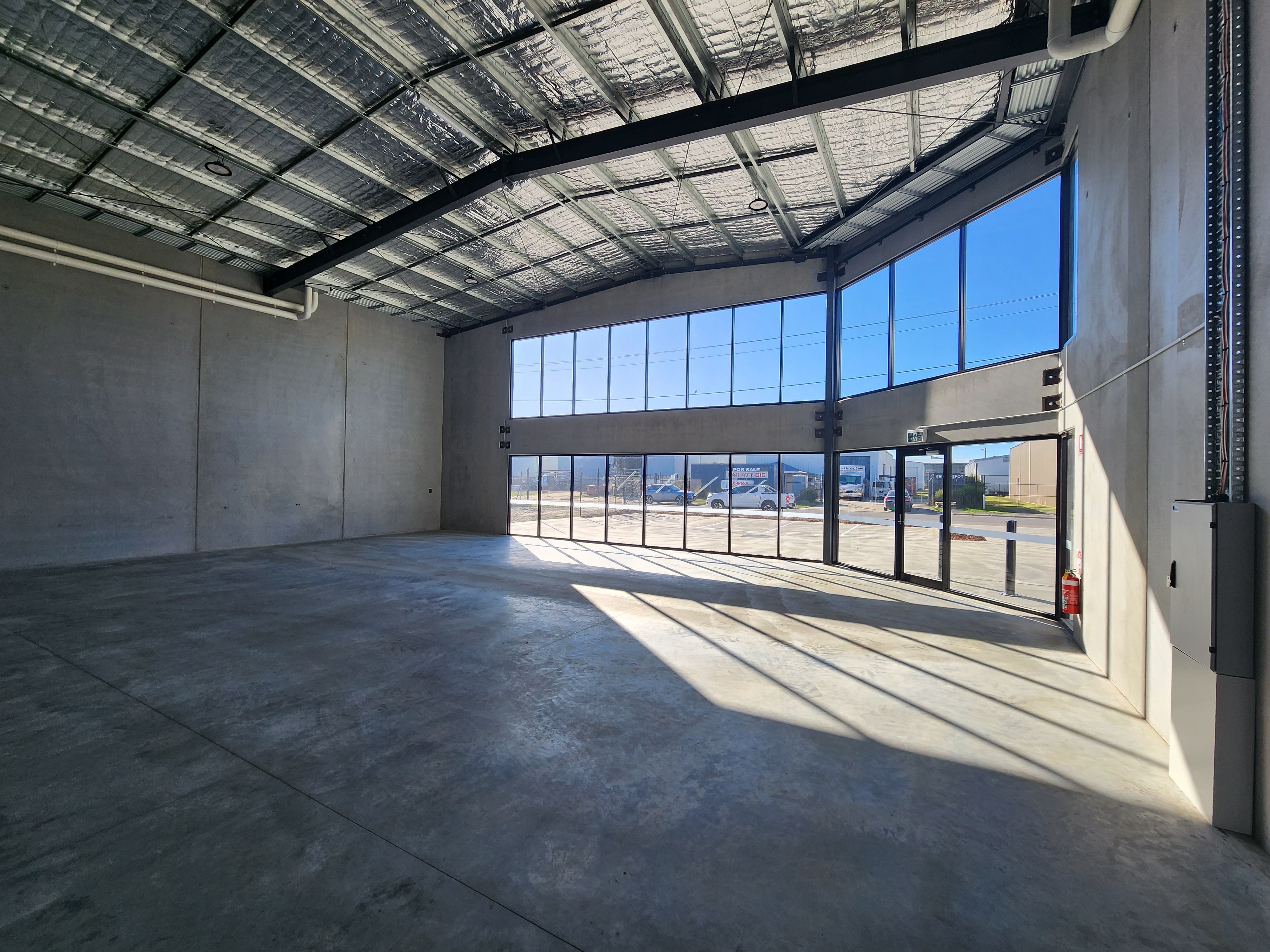 27 Laidlaw Drive, Delacombe, VIC 3356