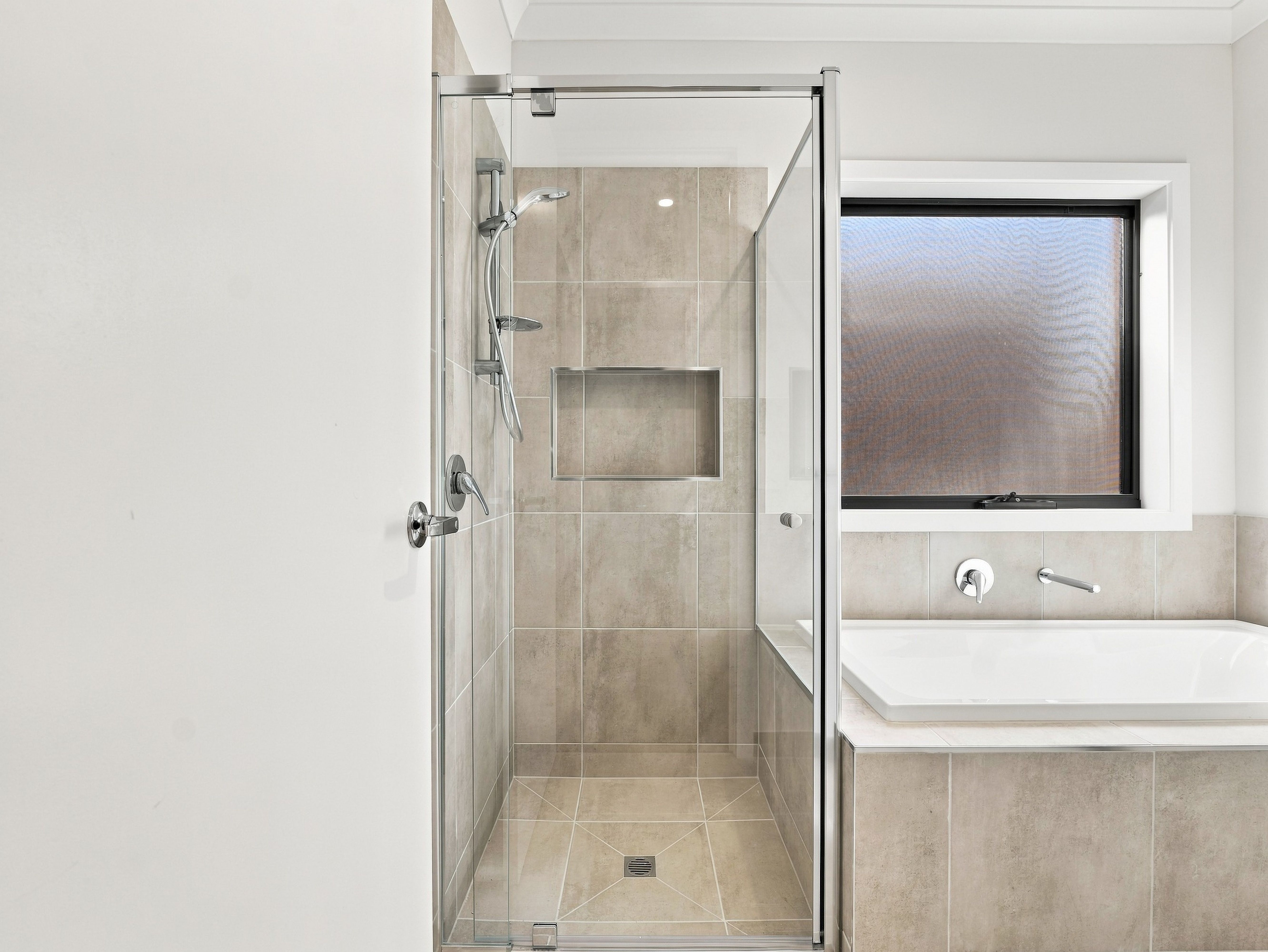 52 Archer Drive — photo 17 of 22