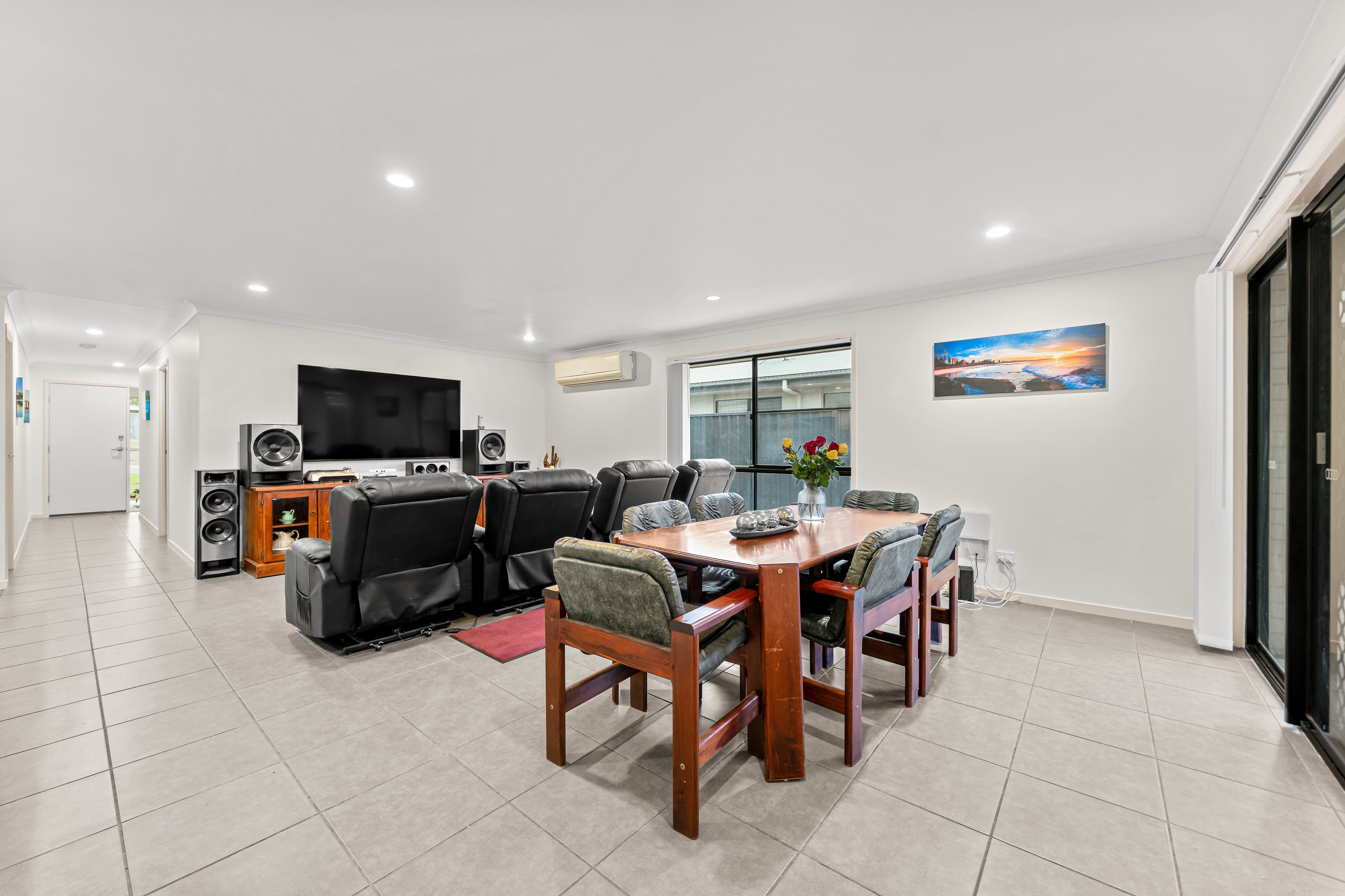 9 Voyager Street — photo 7 of 30