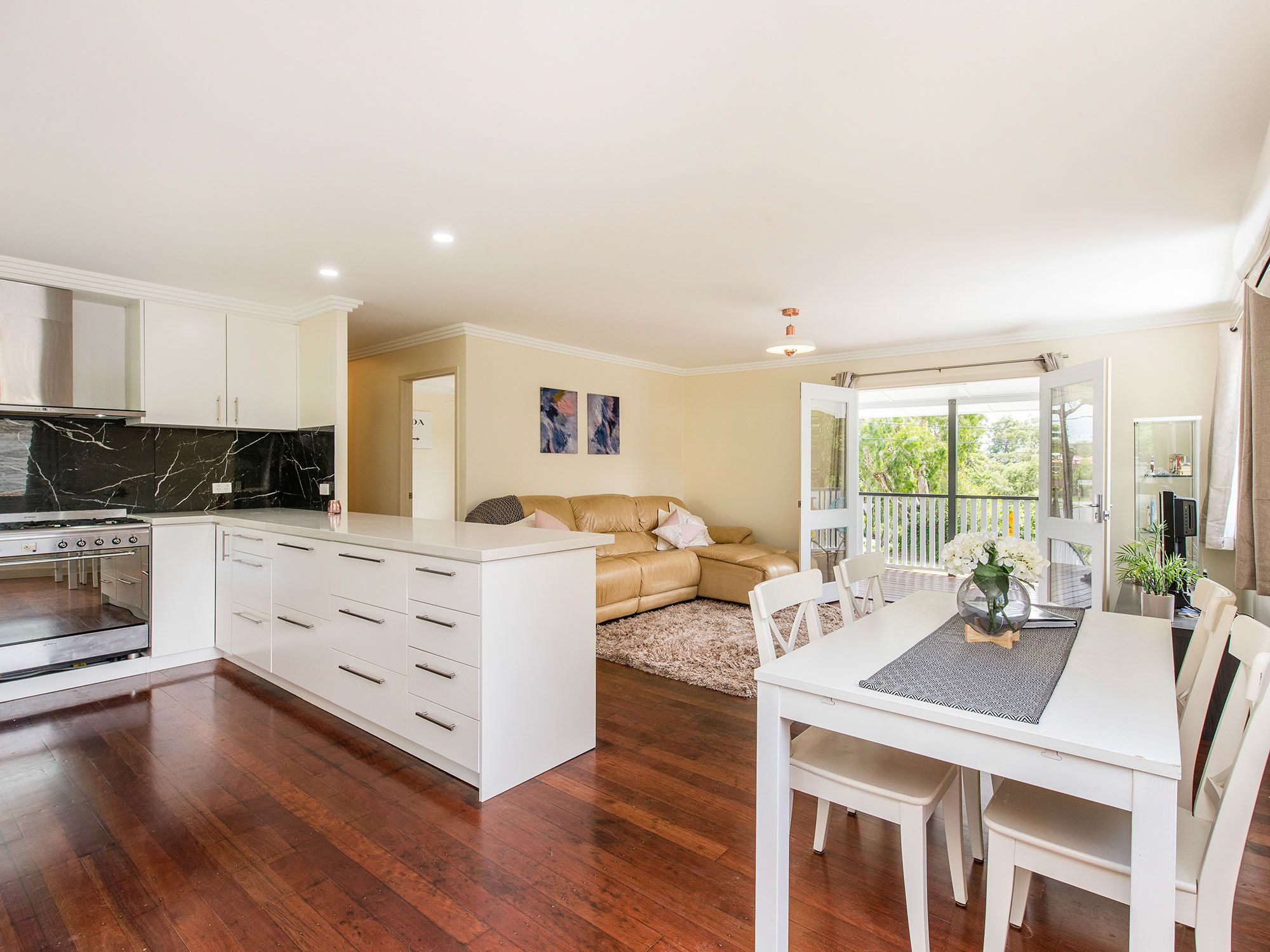 21 David Road, Holland Park, QLD 4121