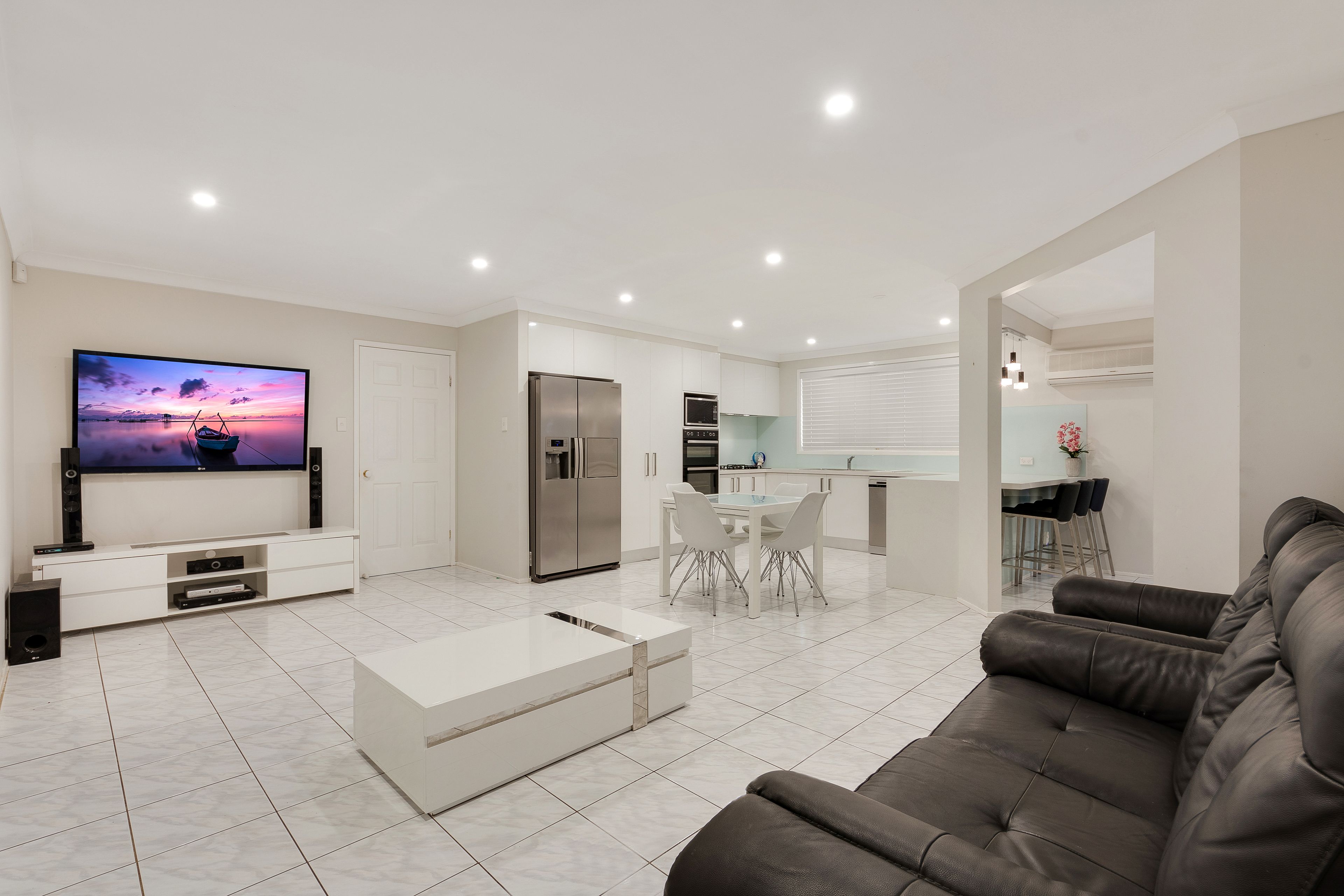 49 Englorie Park Drive, Glen Alpine, NSW 2560