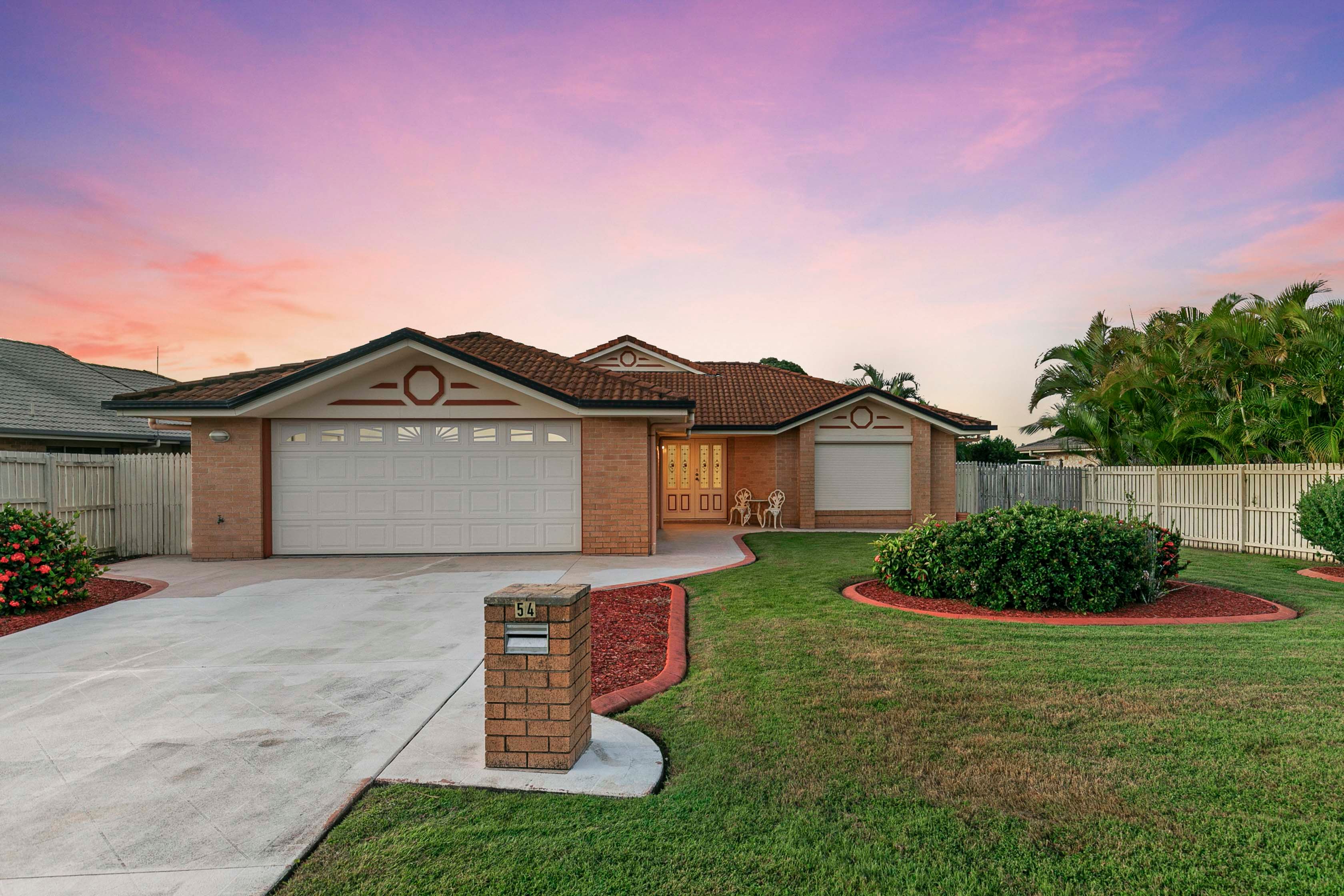 54 Heather Way, Urraween QLD 4655