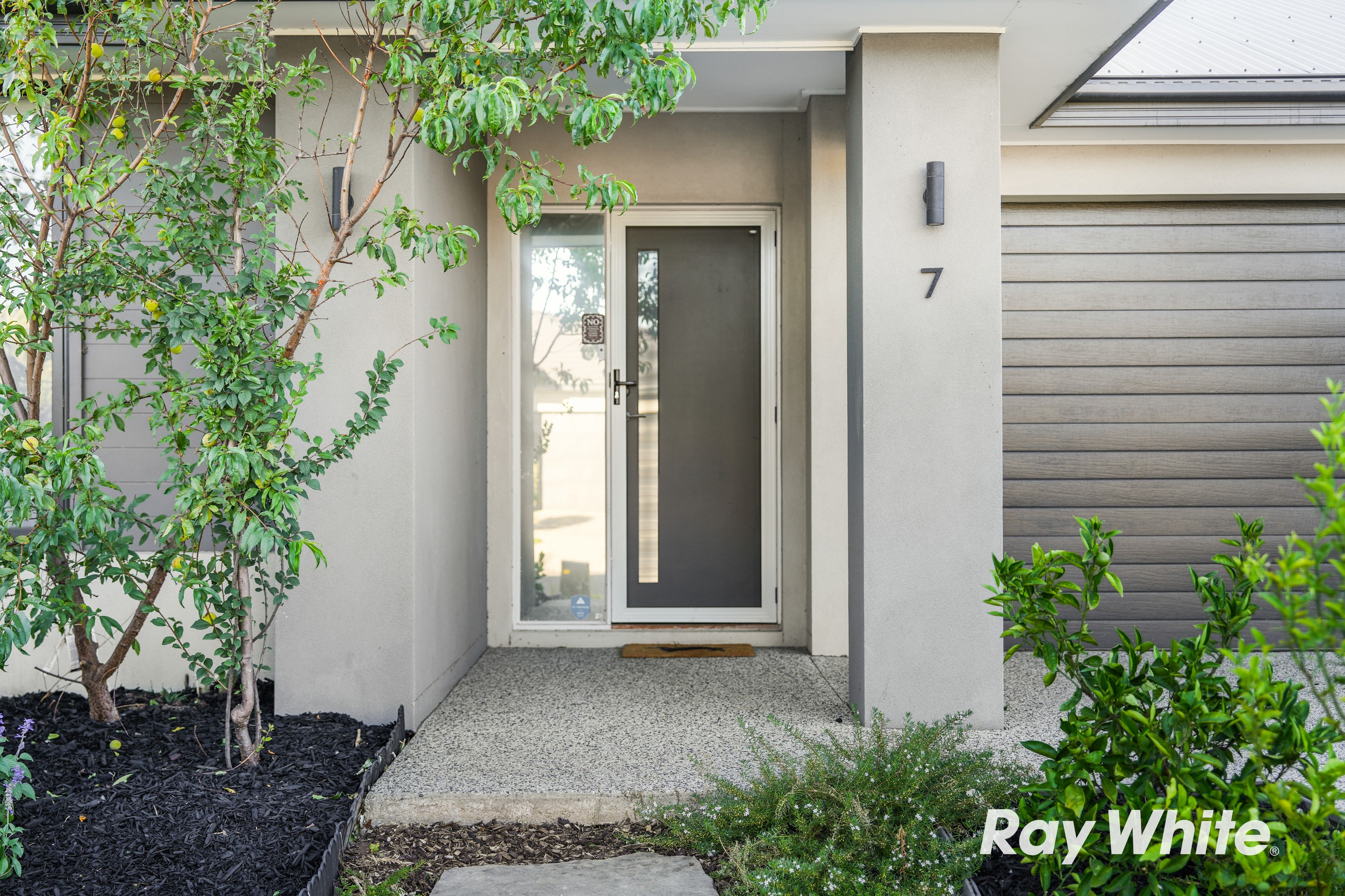 7 Eastrow Avenue, Donnybrook, VIC 3064
