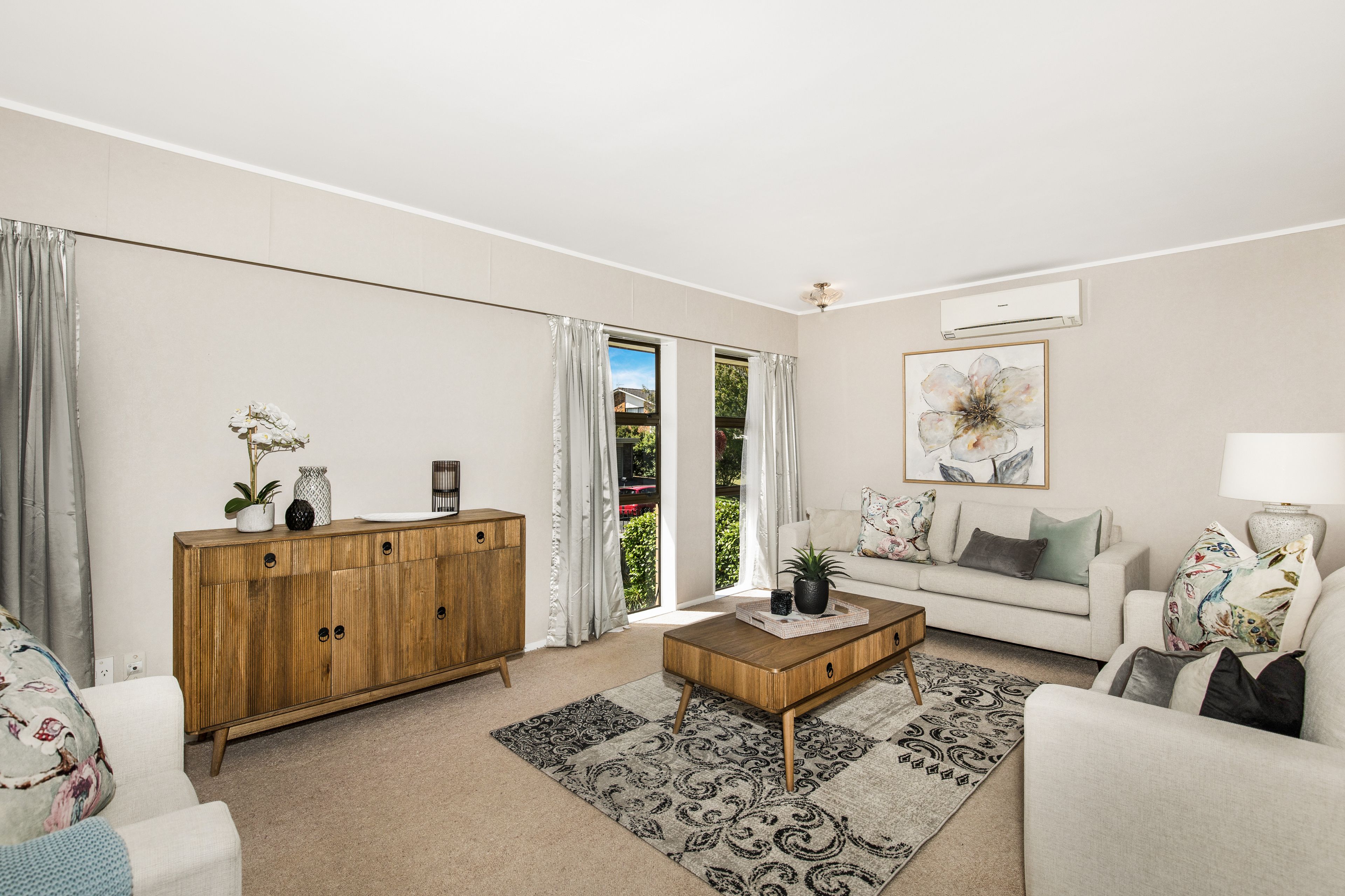 1/1 Cornelian Crescent, Half Moon Bay, Manukau City