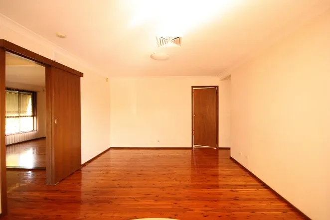 4 Trident Close, Raby, NSW 2566