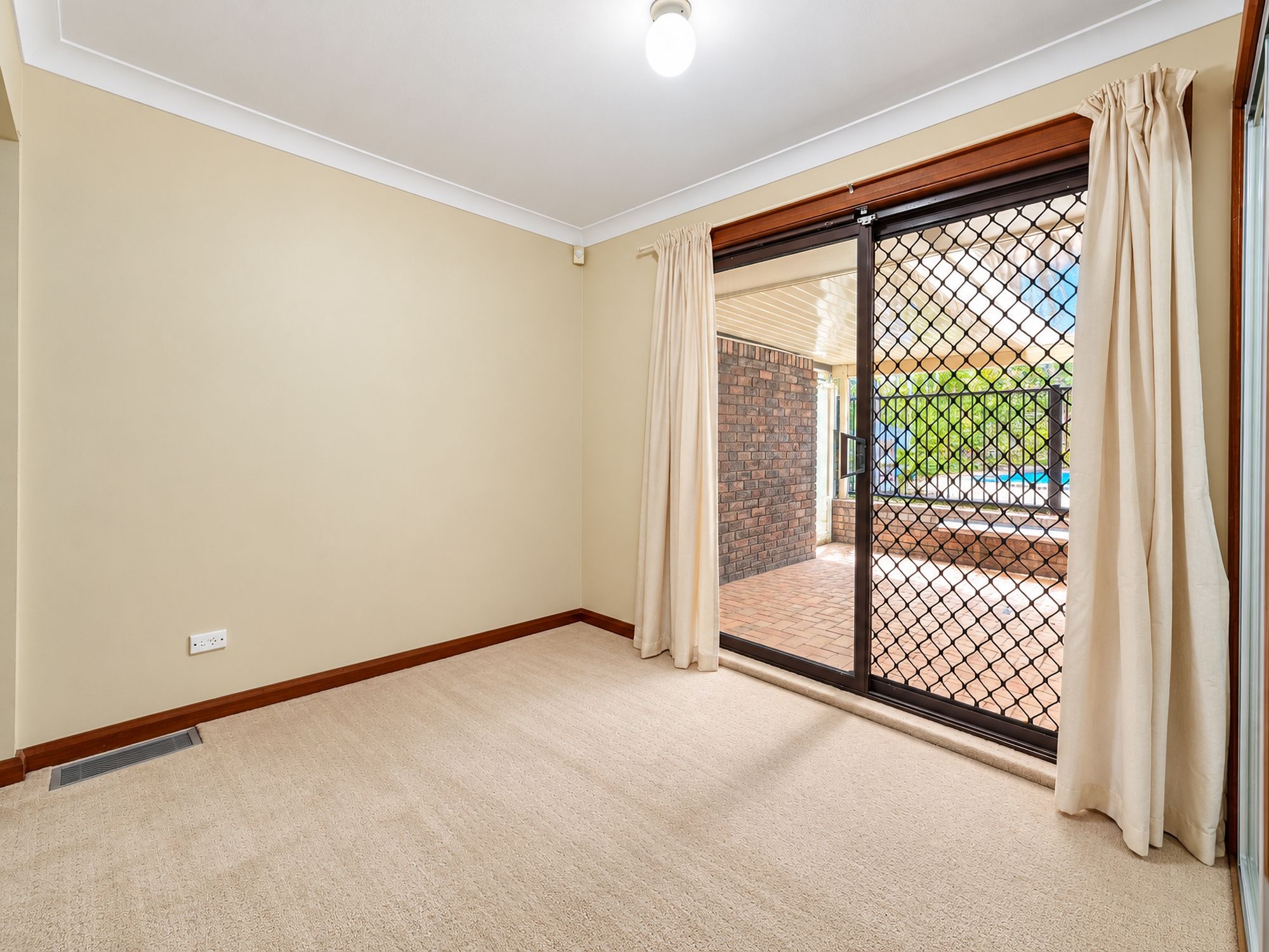 109 Wyong Road — photo 12 of 17