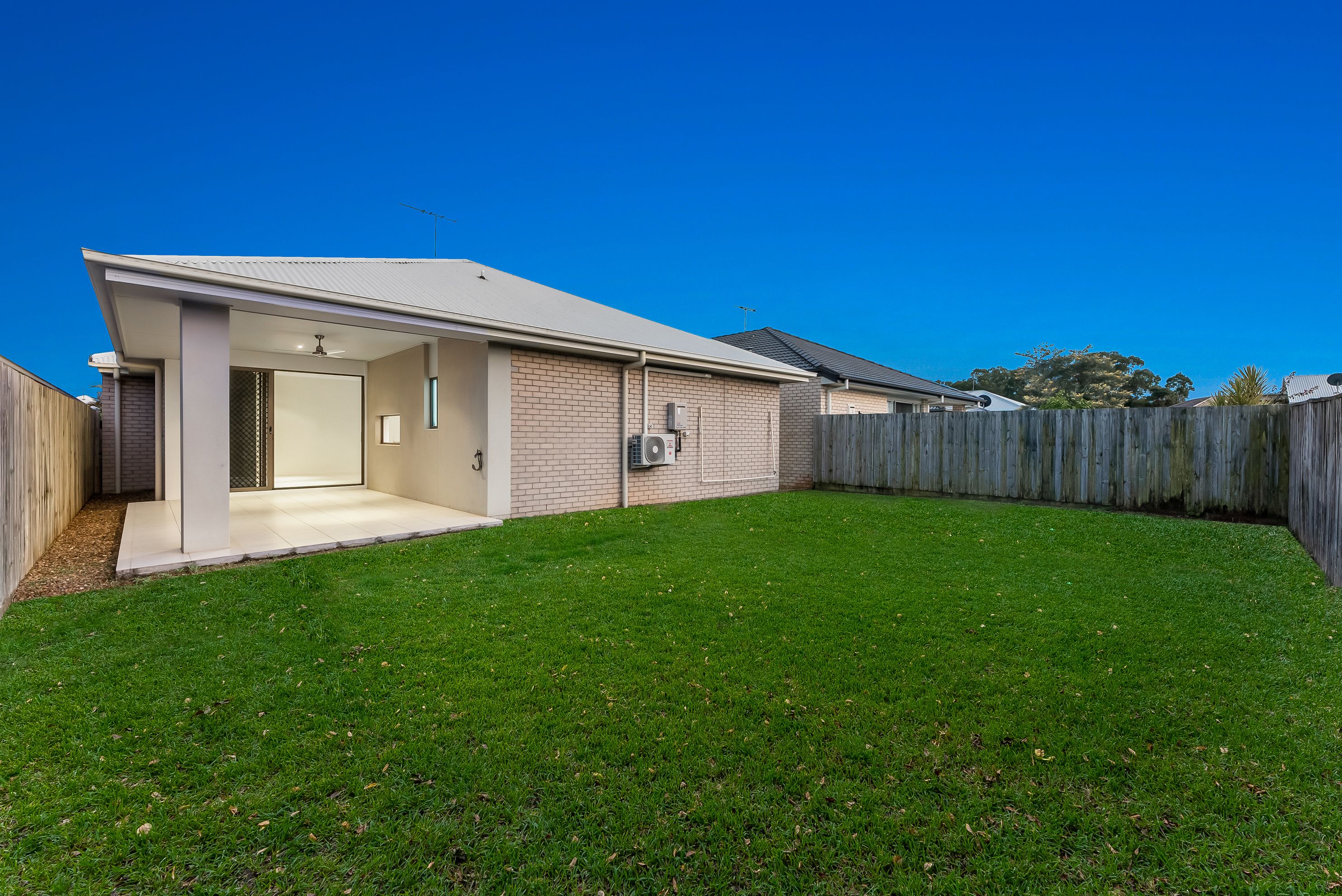 41 Manhattan Crescent, North Lakes, QLD 4509