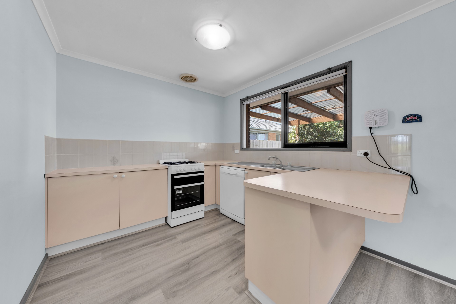 32 Earnshaw Drive, Carrum Downs, VIC 3201