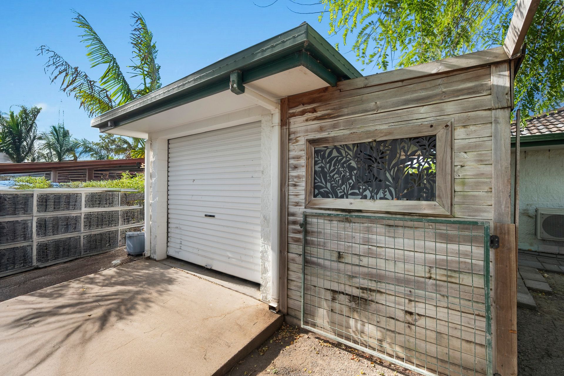 6 Salisbury Crescent — photo 12 of 15