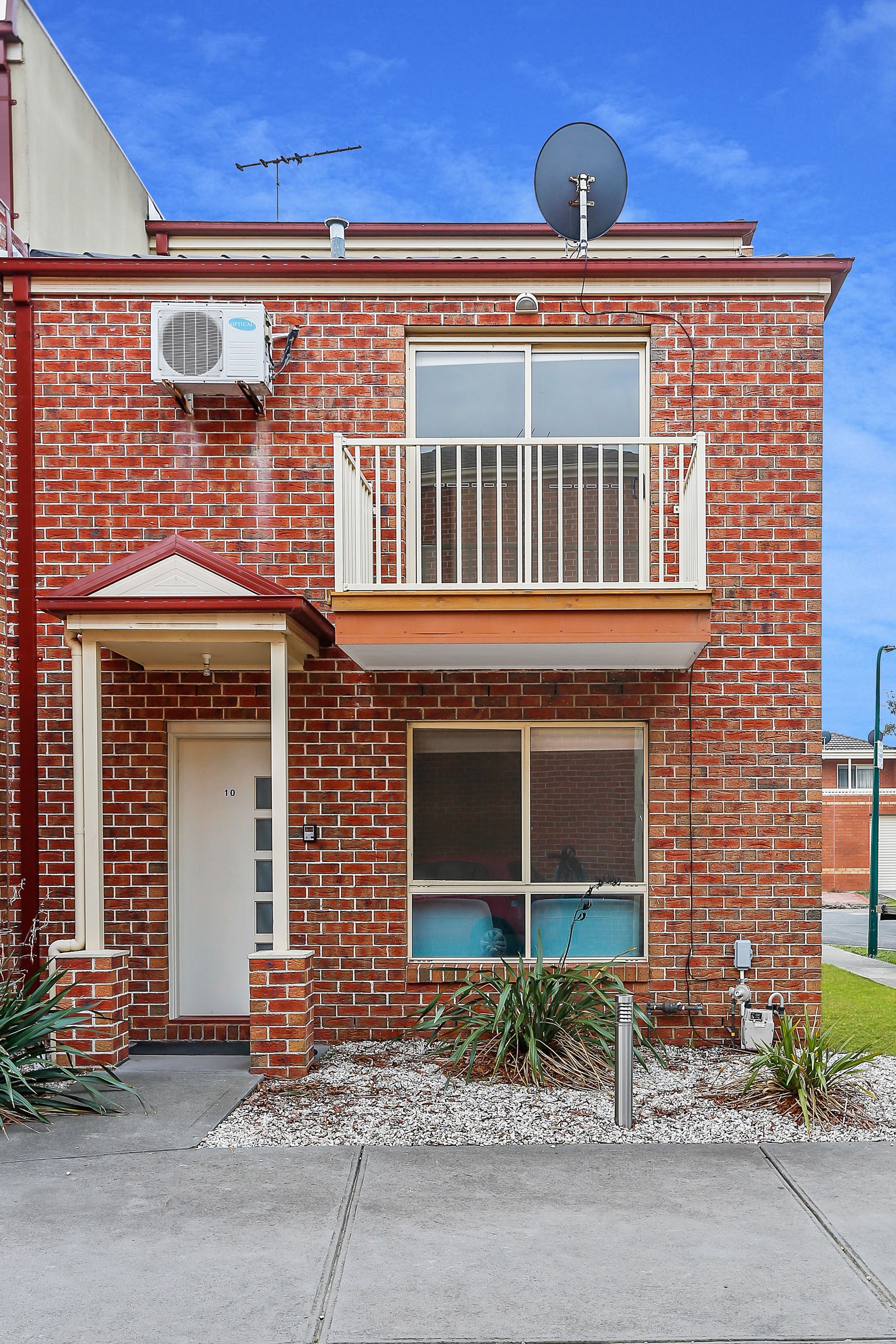 26 McKinley Drive, Roxburgh Park VIC 3064