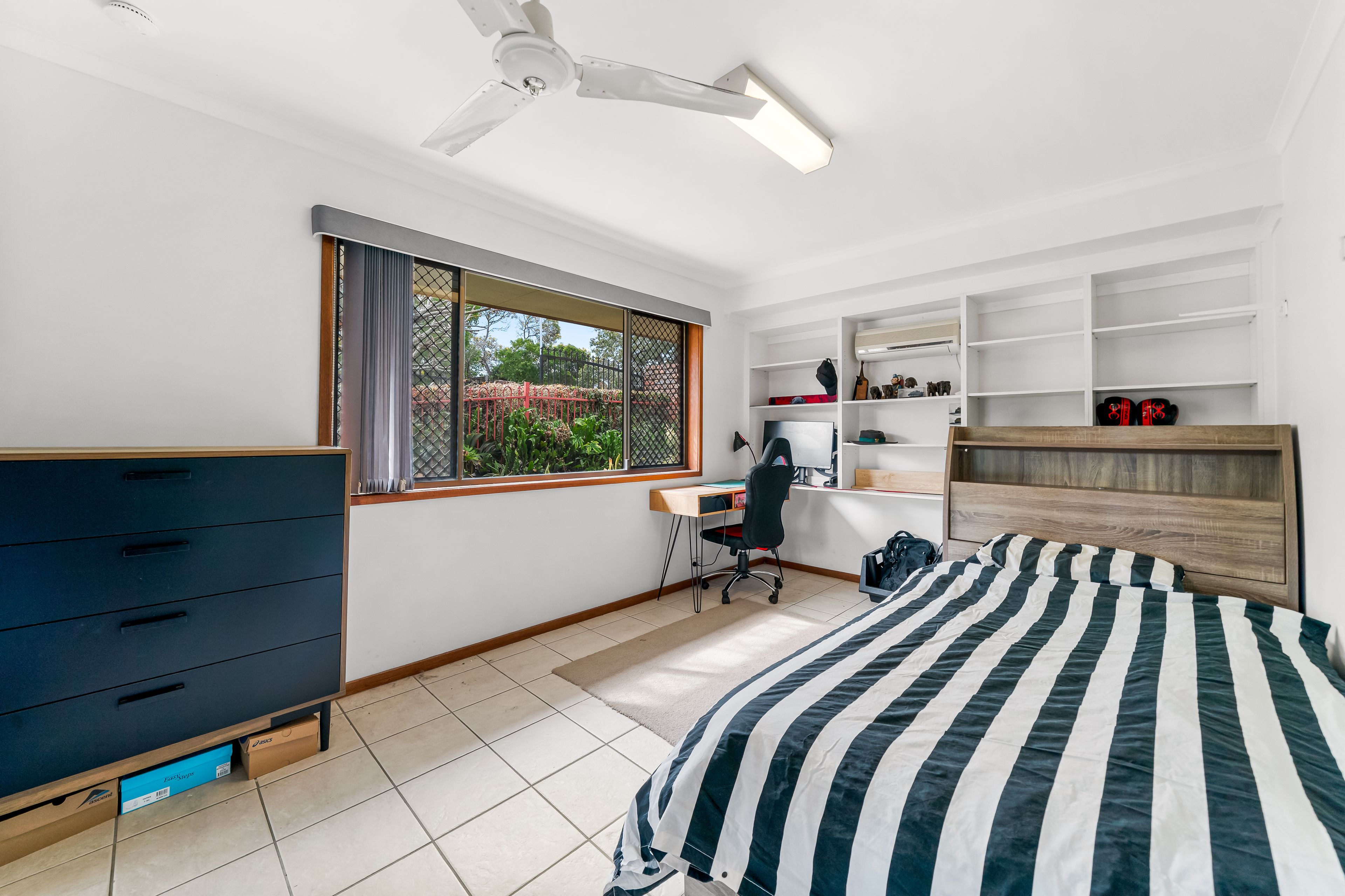 23 Kolan Street — photo 13 of 28