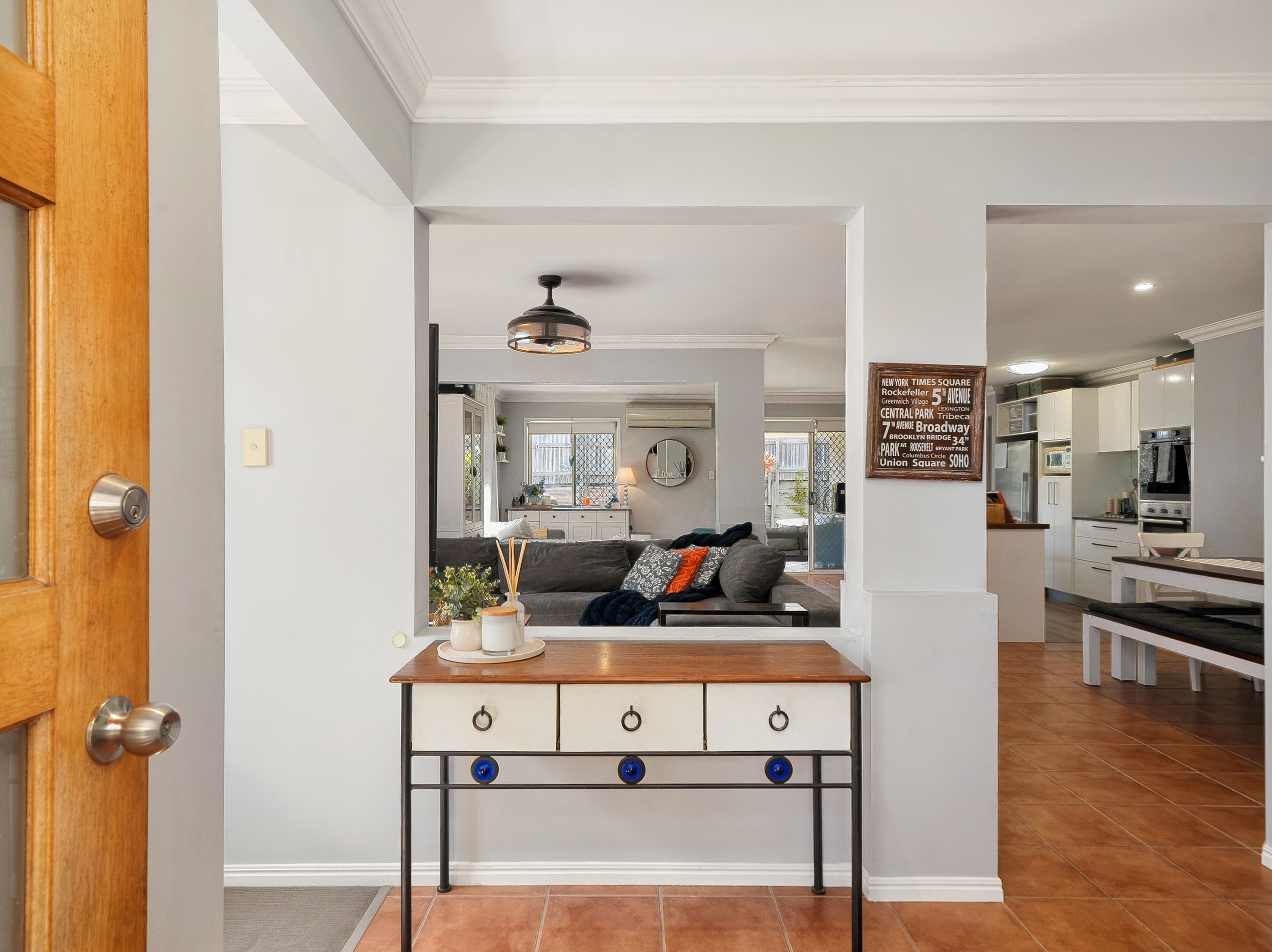 4 Mckinlay Crescent — photo 3 of 27