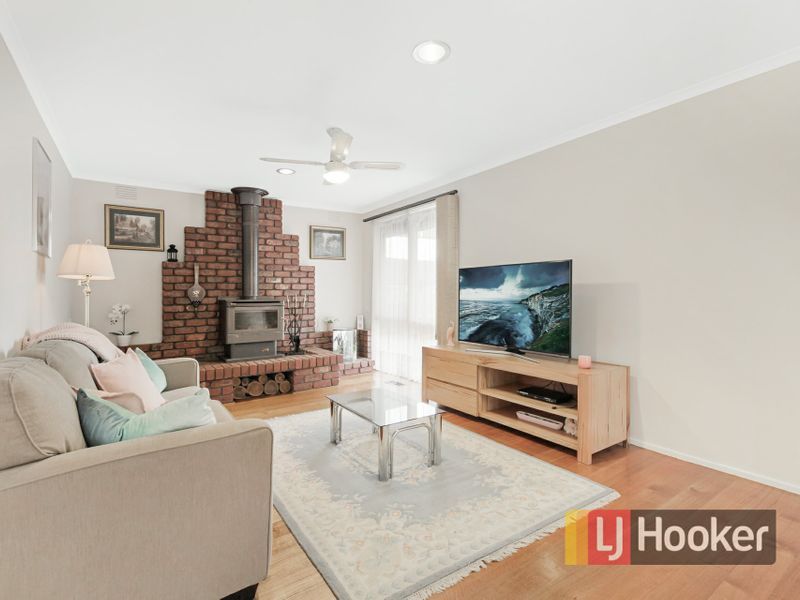 14 Matthew Flinders Avenue, Endeavour Hills, VIC 3802