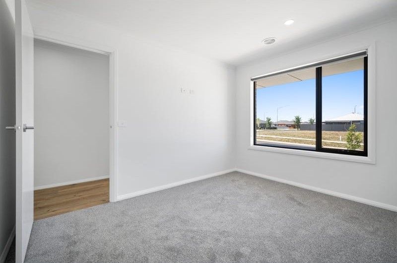 76 Willoby Drive — photo 6 of 9