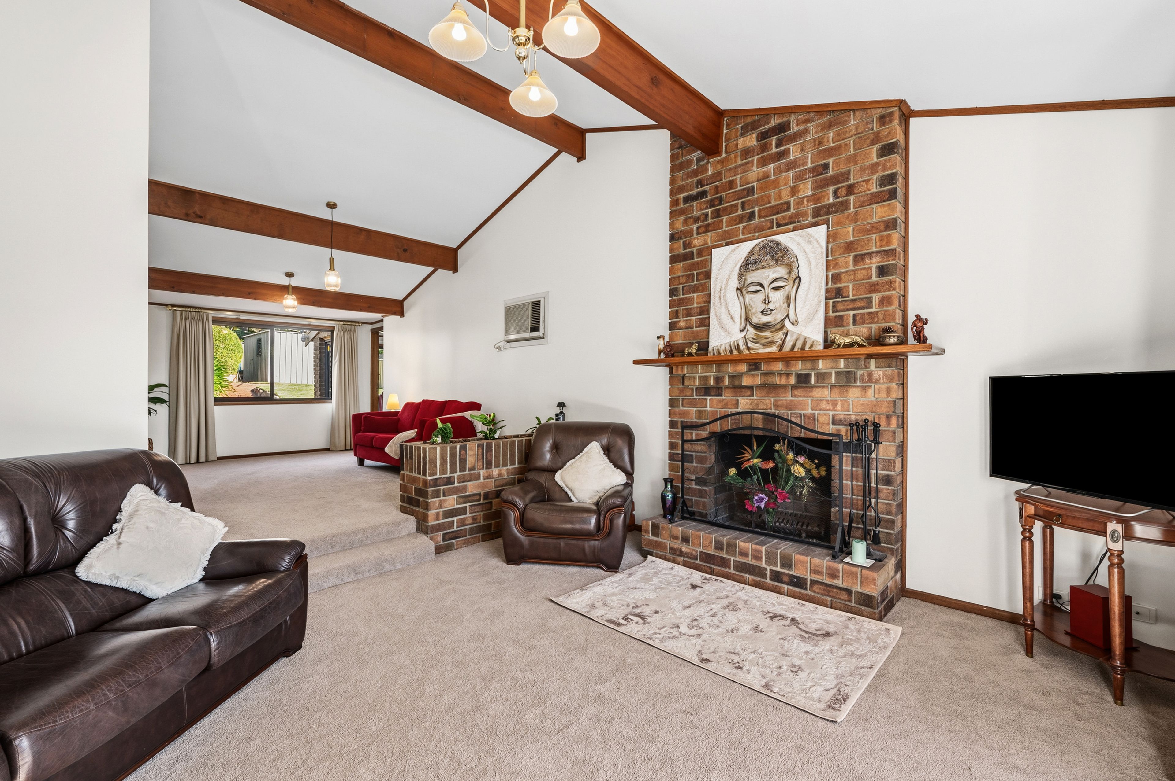 4 Redbank Close — photo 3 of 30