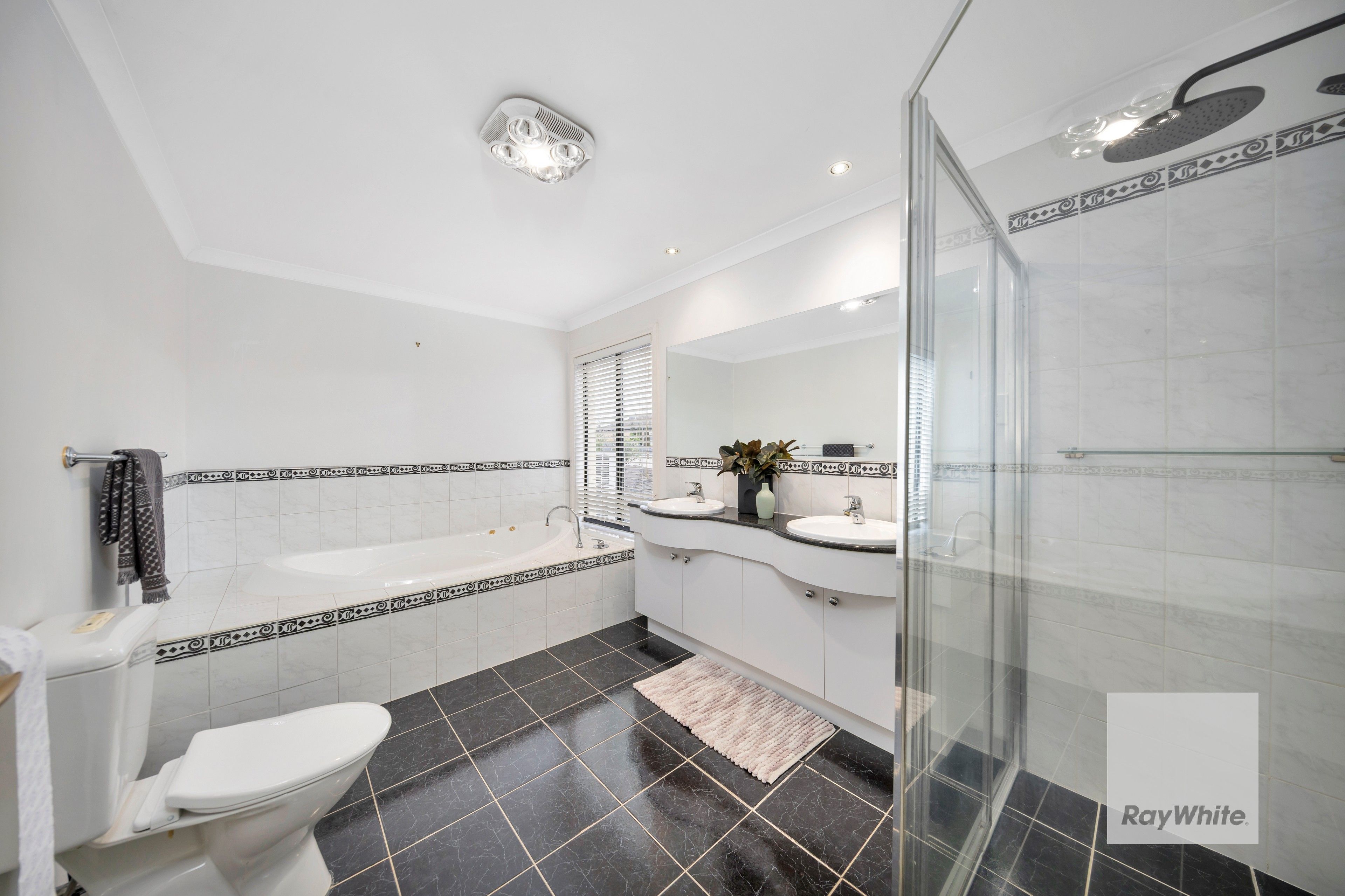 35 Loddon Drive — photo 14 of 23