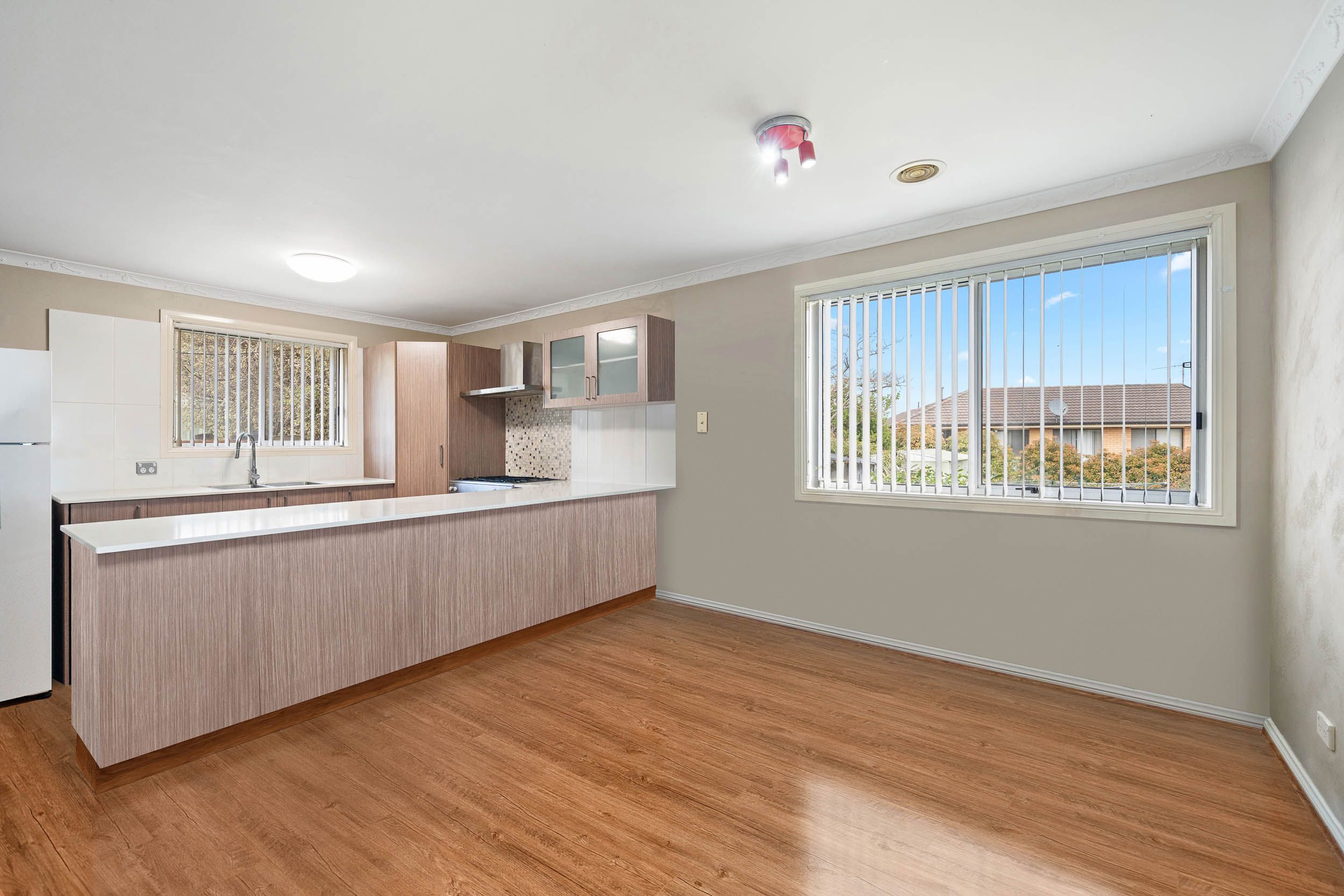 27 Amaroo Place — photo 3 of 15