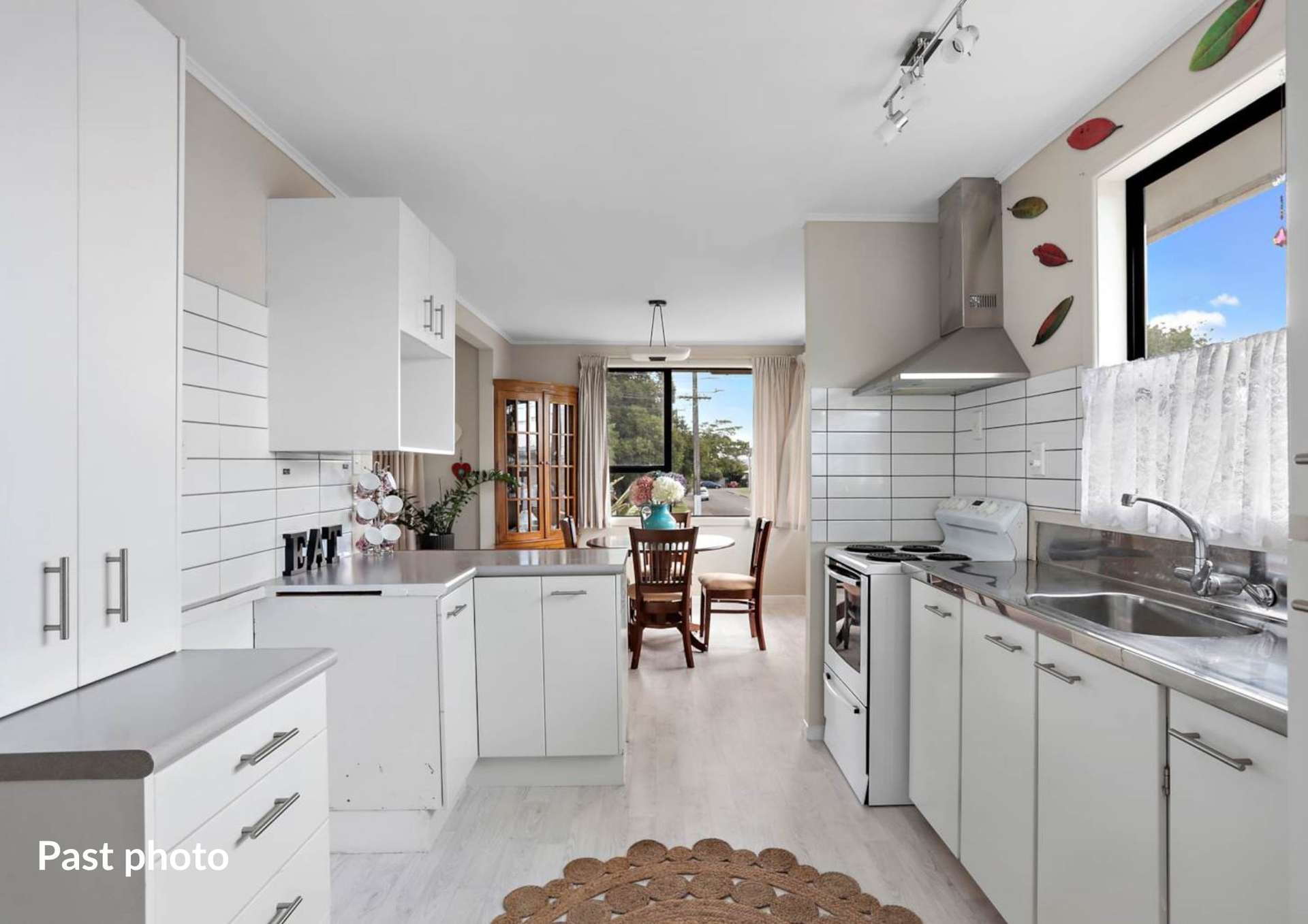 7 Cobham Crescent photo 8