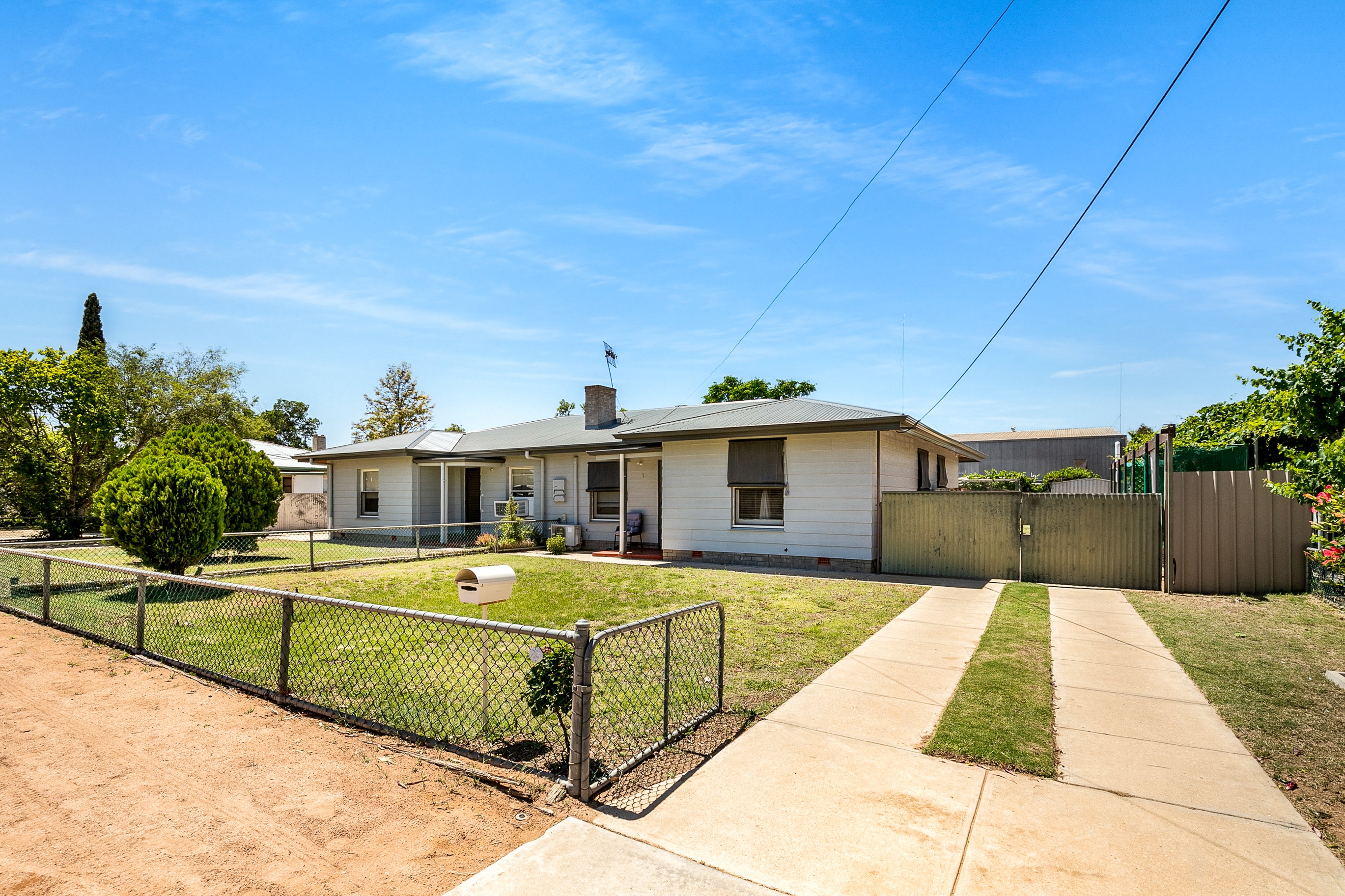 21 & 23 Acacia Crescent, Renmark, SA 5341