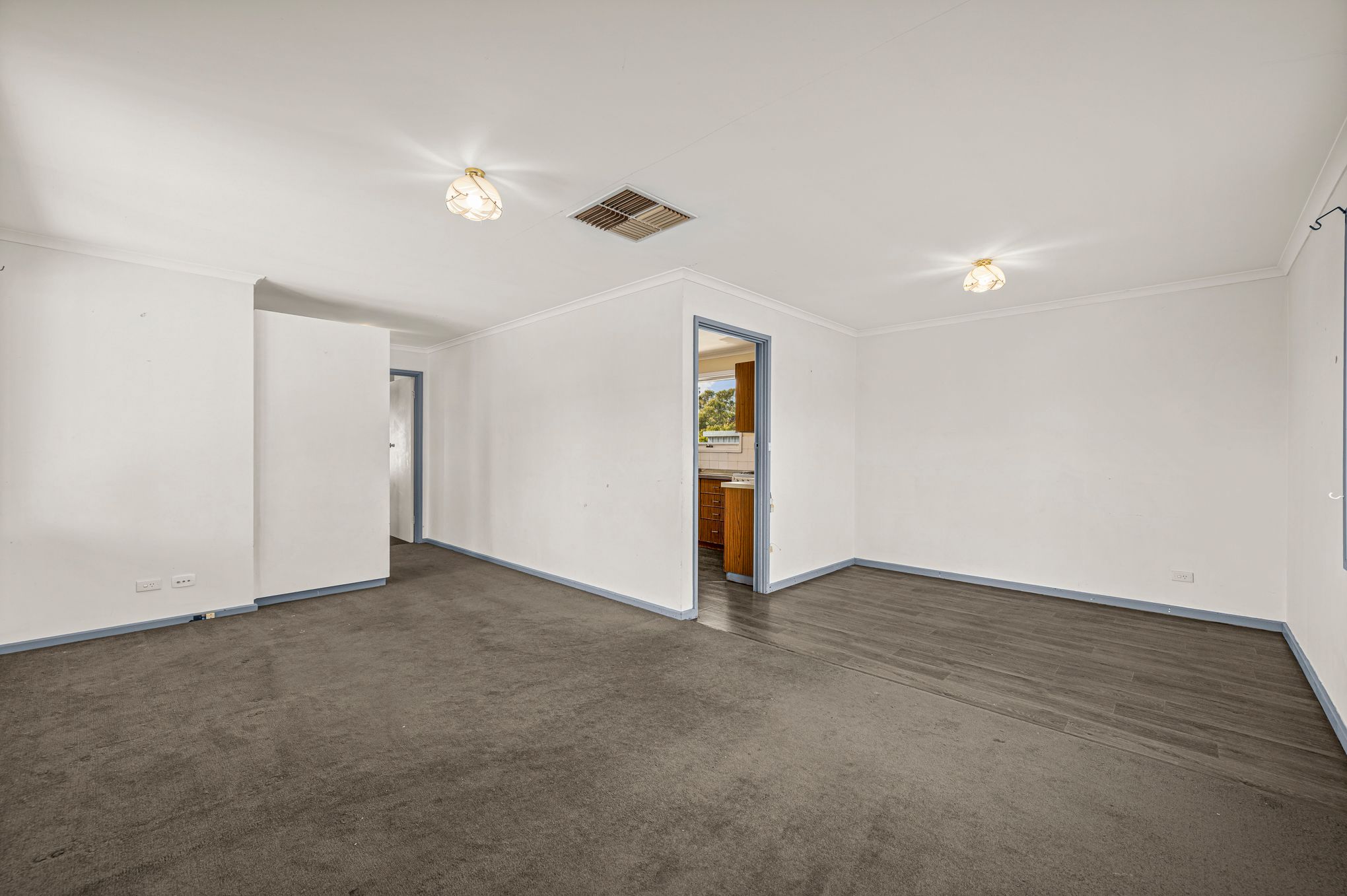 14 Copernicus Road — photo 11 of 30