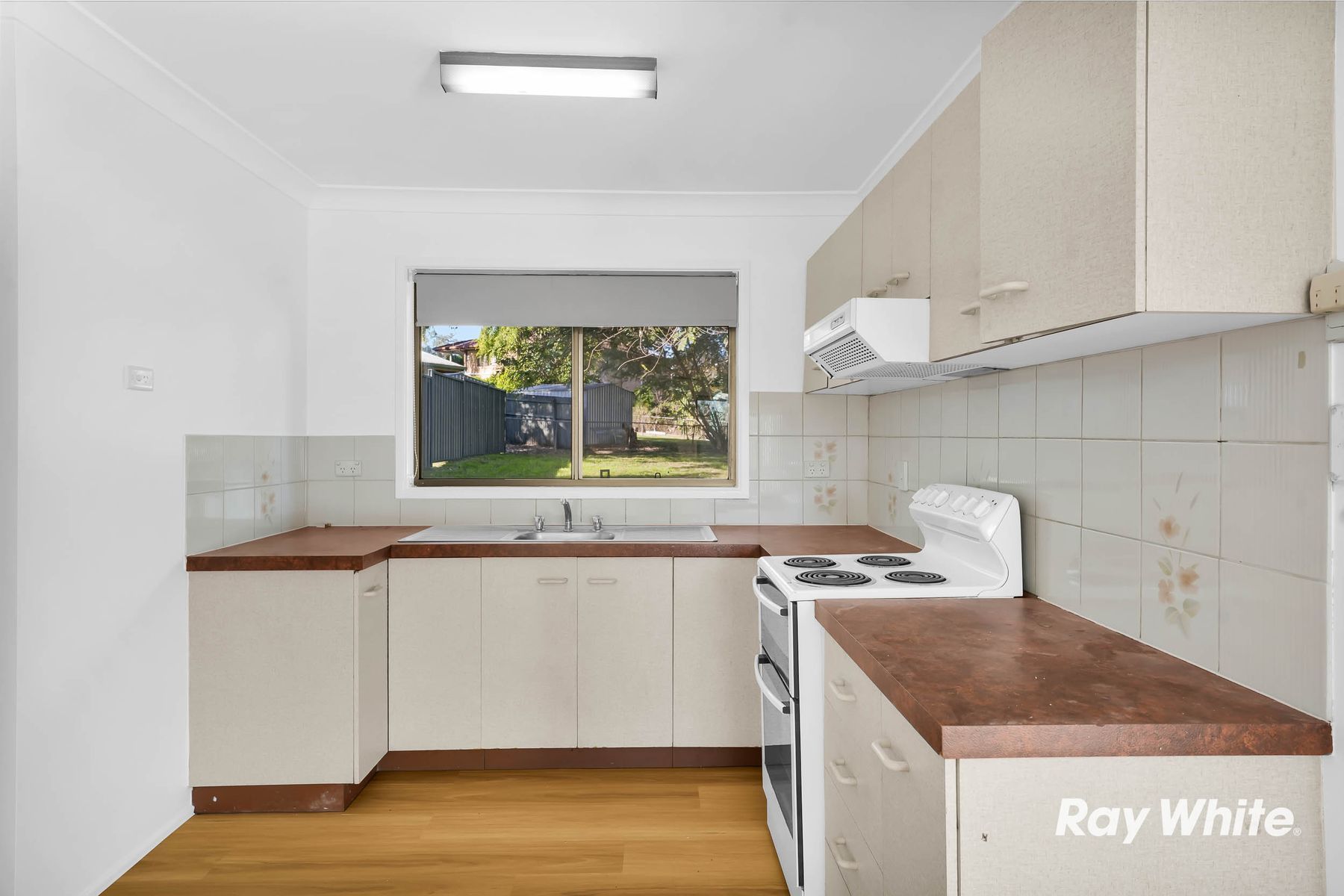 2/52 Naomai Street, Bundamba, QLD 4304