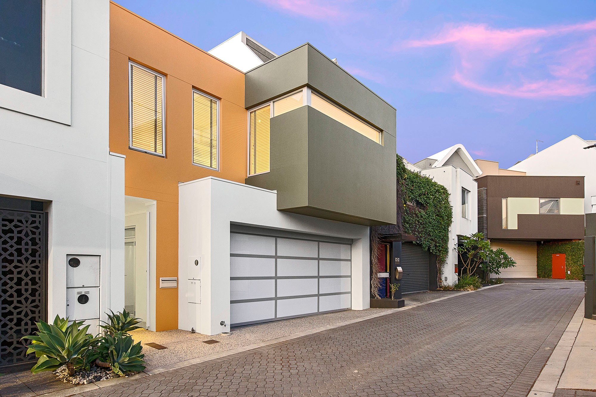 32 Rossello Lane, Subiaco, WA 6008