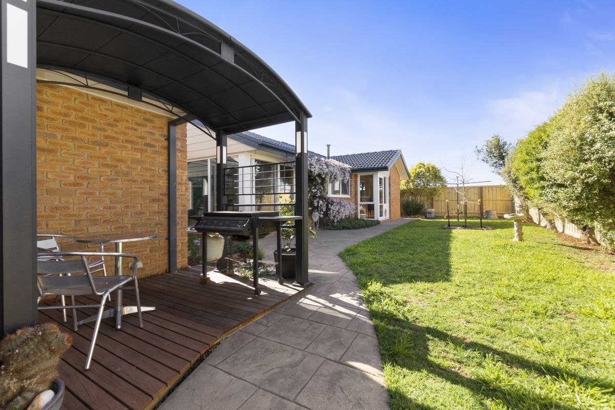 30 Koroneos Drive, Werribee South, VIC 3030