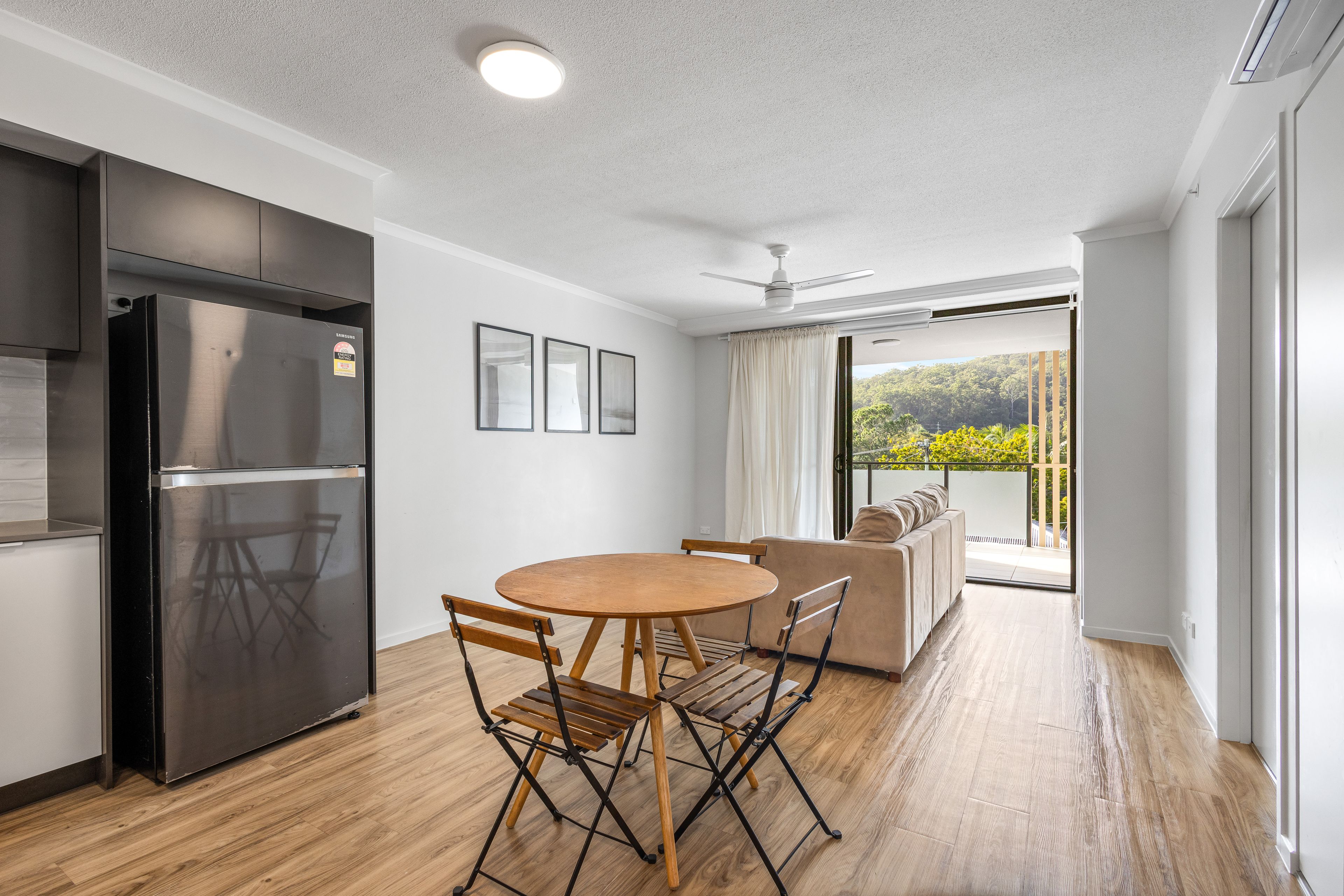 305/14 Maud Street — photo 6 of 18