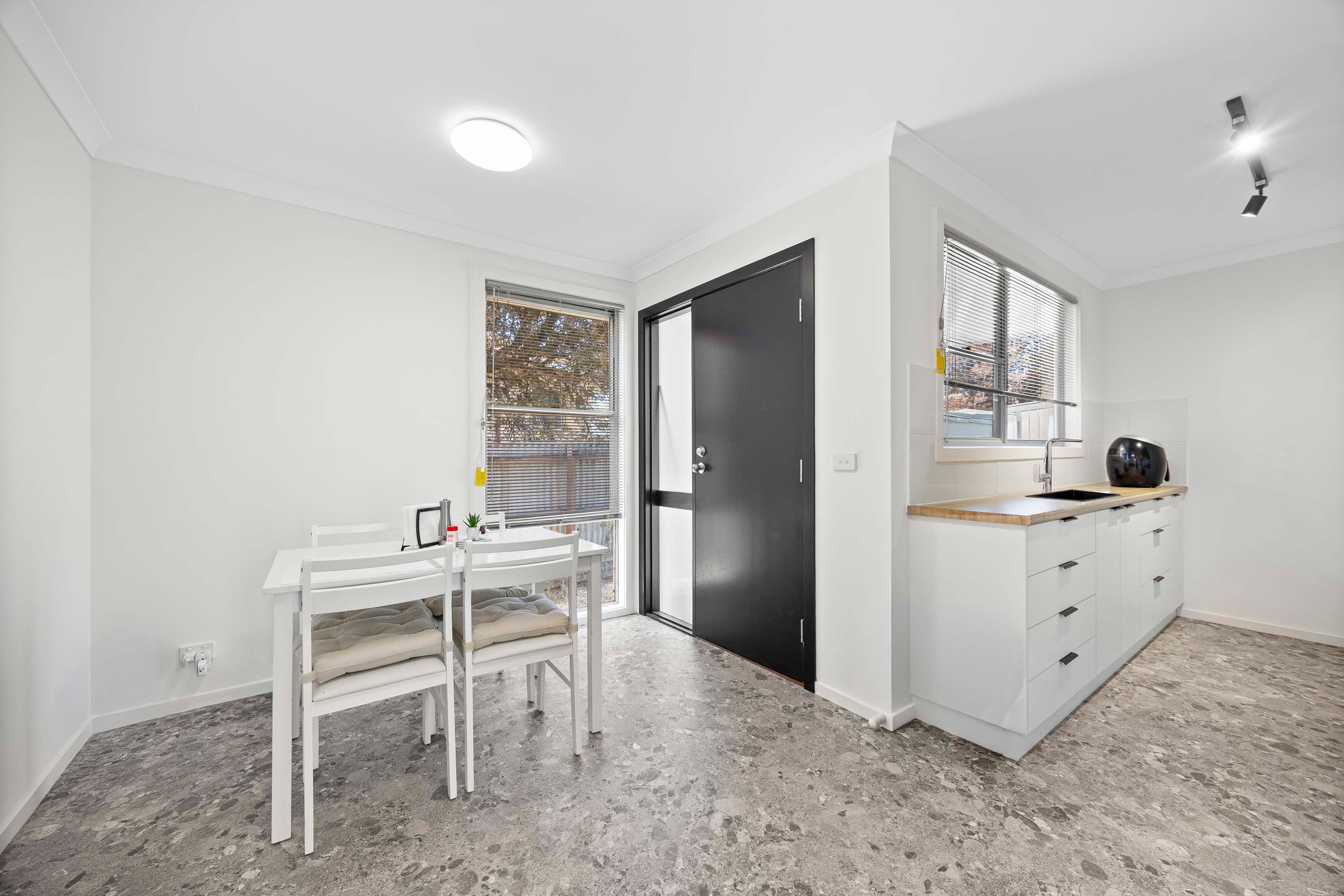 30 Warren Street — photo 3 of 11